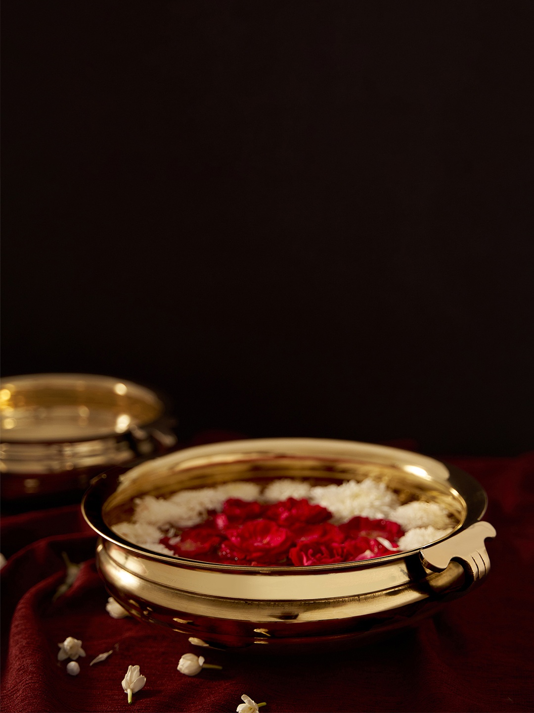 

DecorTwist Nitya Brass Urli Decorative Bowl, Gold