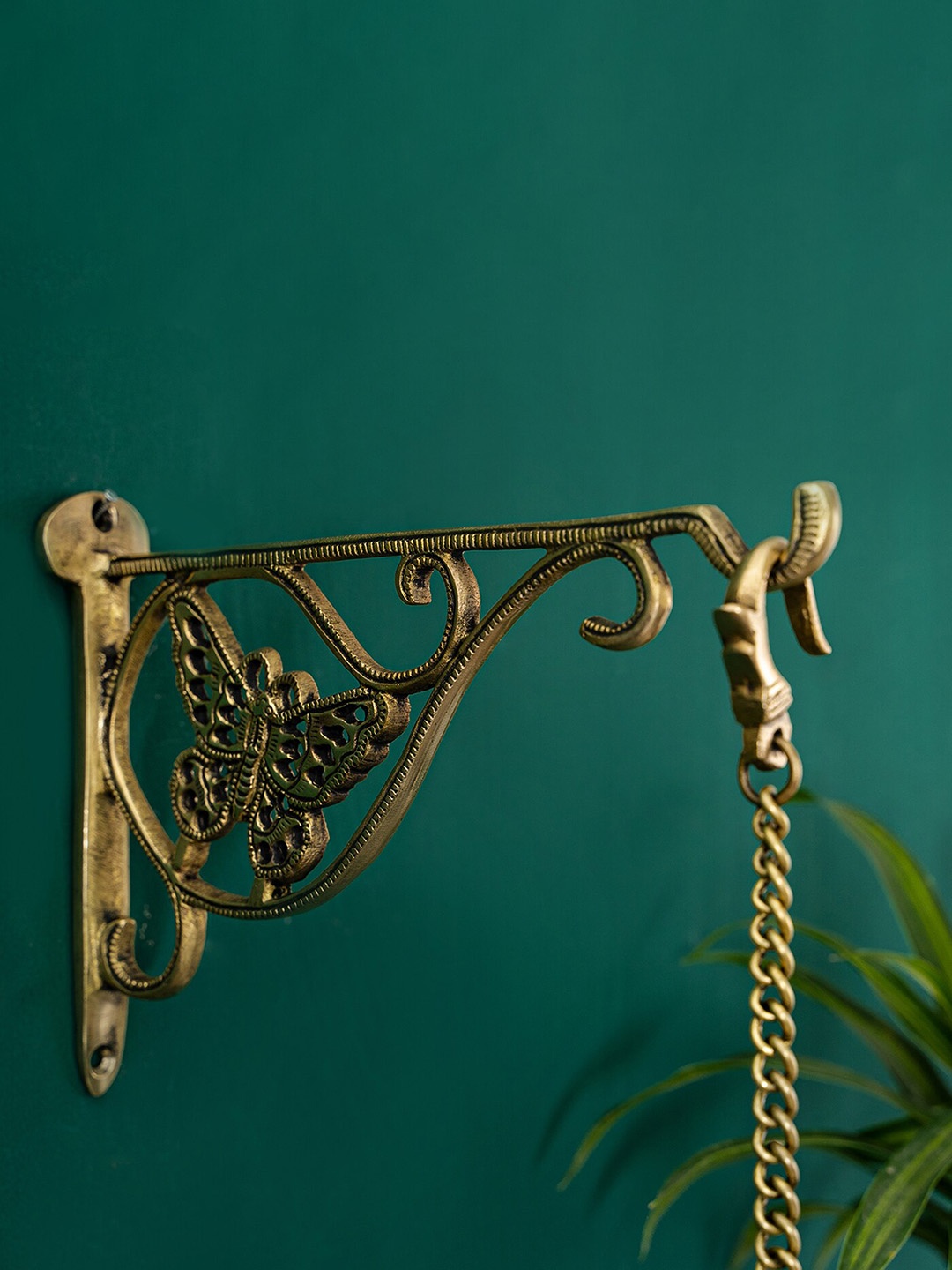 

DecorTwist Gold Toned Brass Butterfly Wall Hook