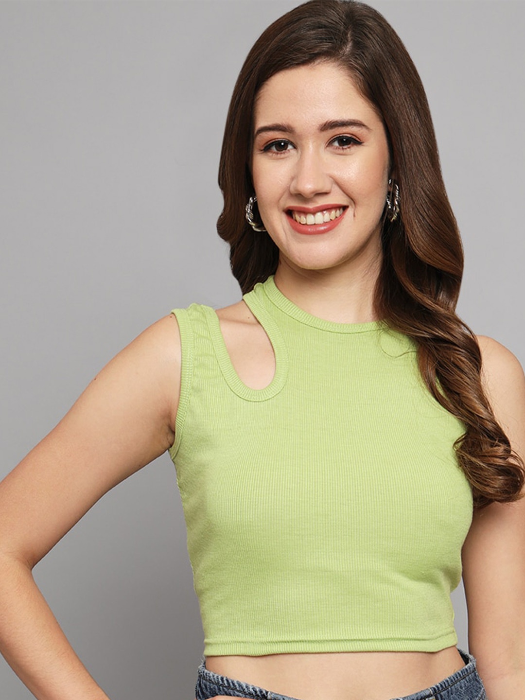 

Funday Fashion Sleeveless Cut Out Fitted Crop Top, Green
