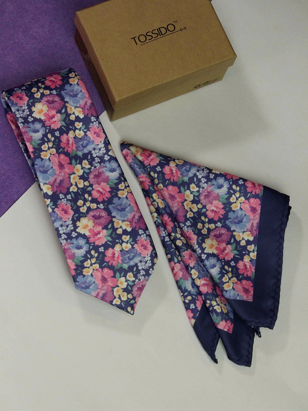 

Tossido Men Set Of 2 Floral Printed Accessory Gift Set, Purple