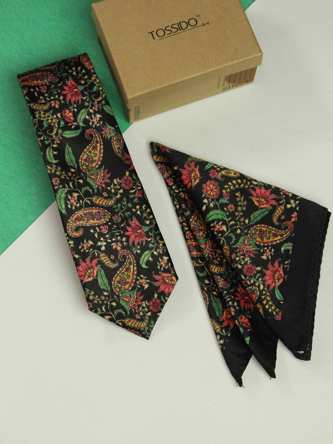 

Tossido Men Set Of 2 Paisley Printed Accessory Gift Set, Black