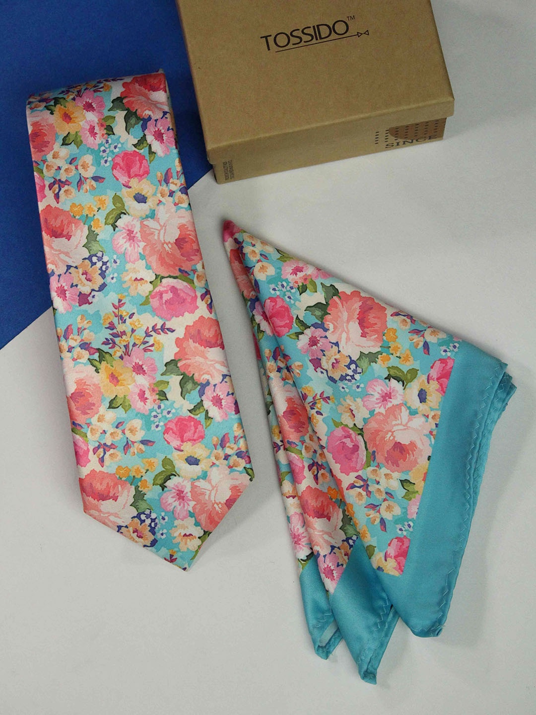 

Tossido Men Set Of 2 Floral Printed Accessory Gift Set, Blue