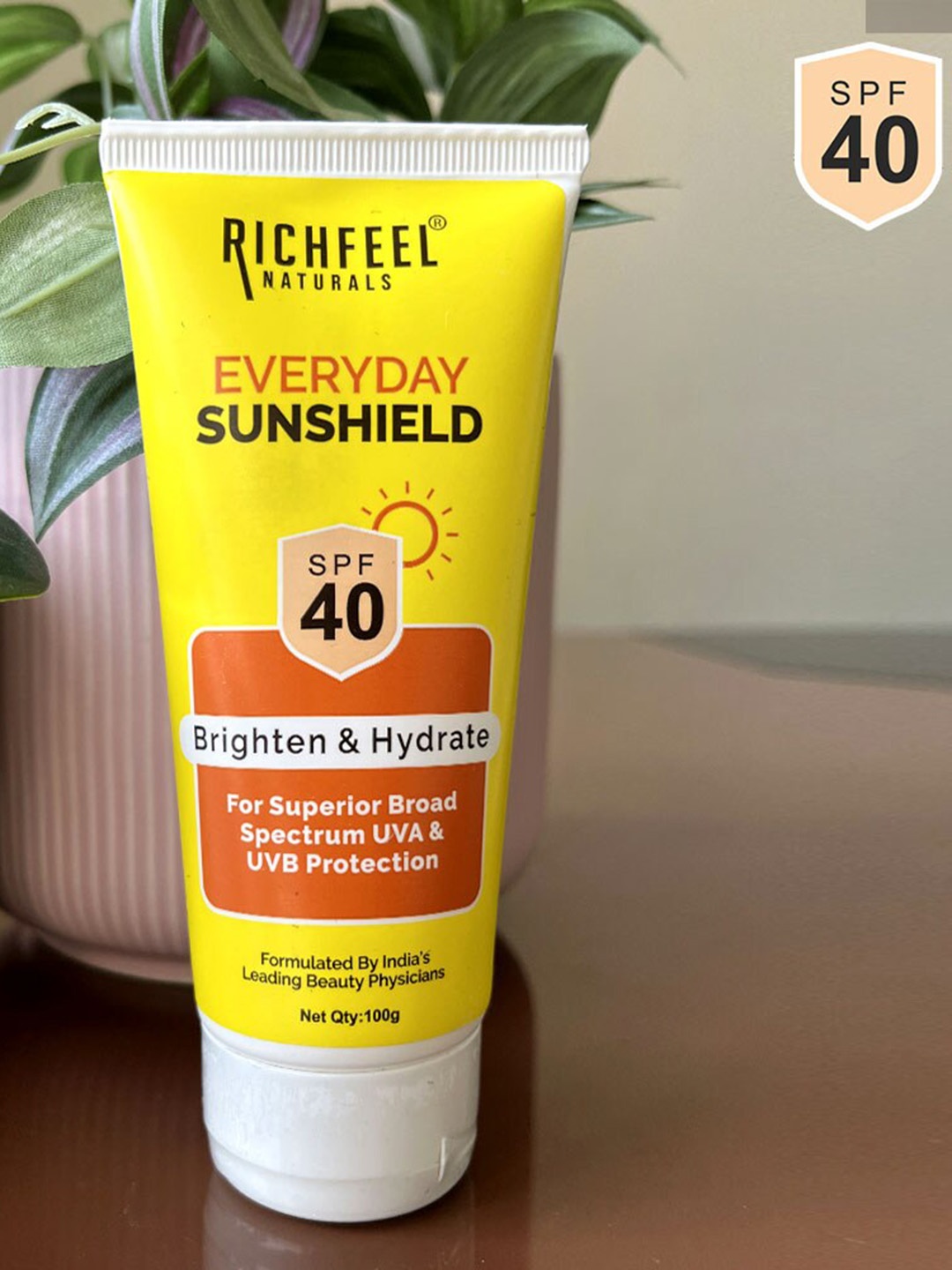 

Richfeel Everyday Sunshield with SPF 40 to Brighten & Hydrate Skin -100 g, Yellow
