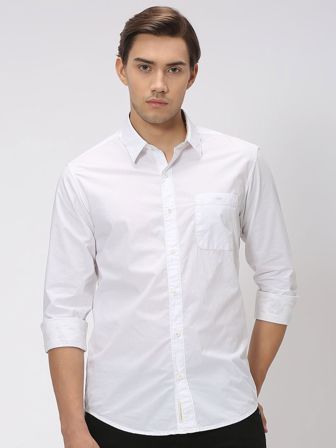 

Mufti Slim Fit Opaque Casual Cotton Linen Shirt, White