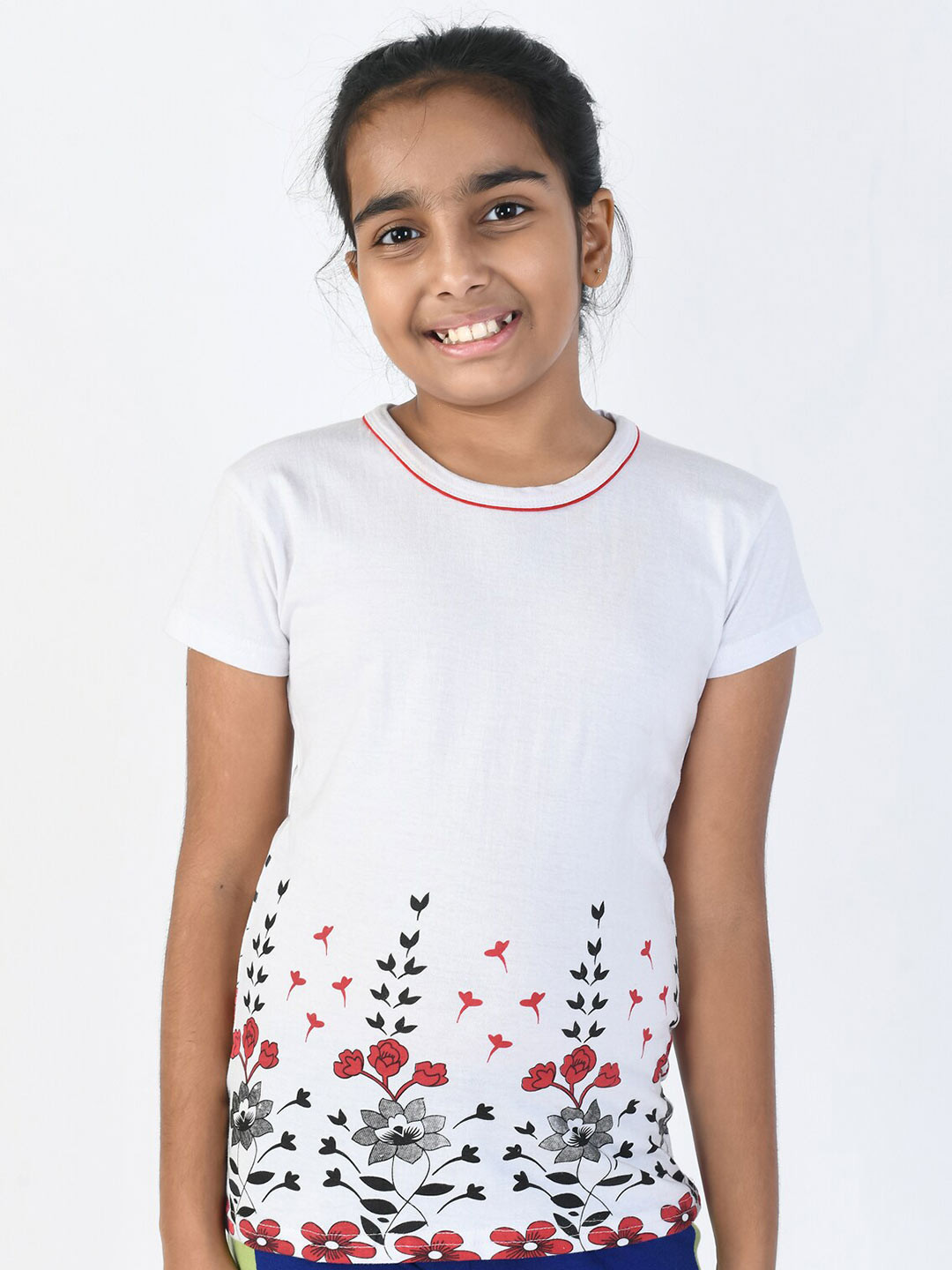 

IndiWeaves Girls Pack Of 3 Floral Printed Pure Cotton T-shirt, White