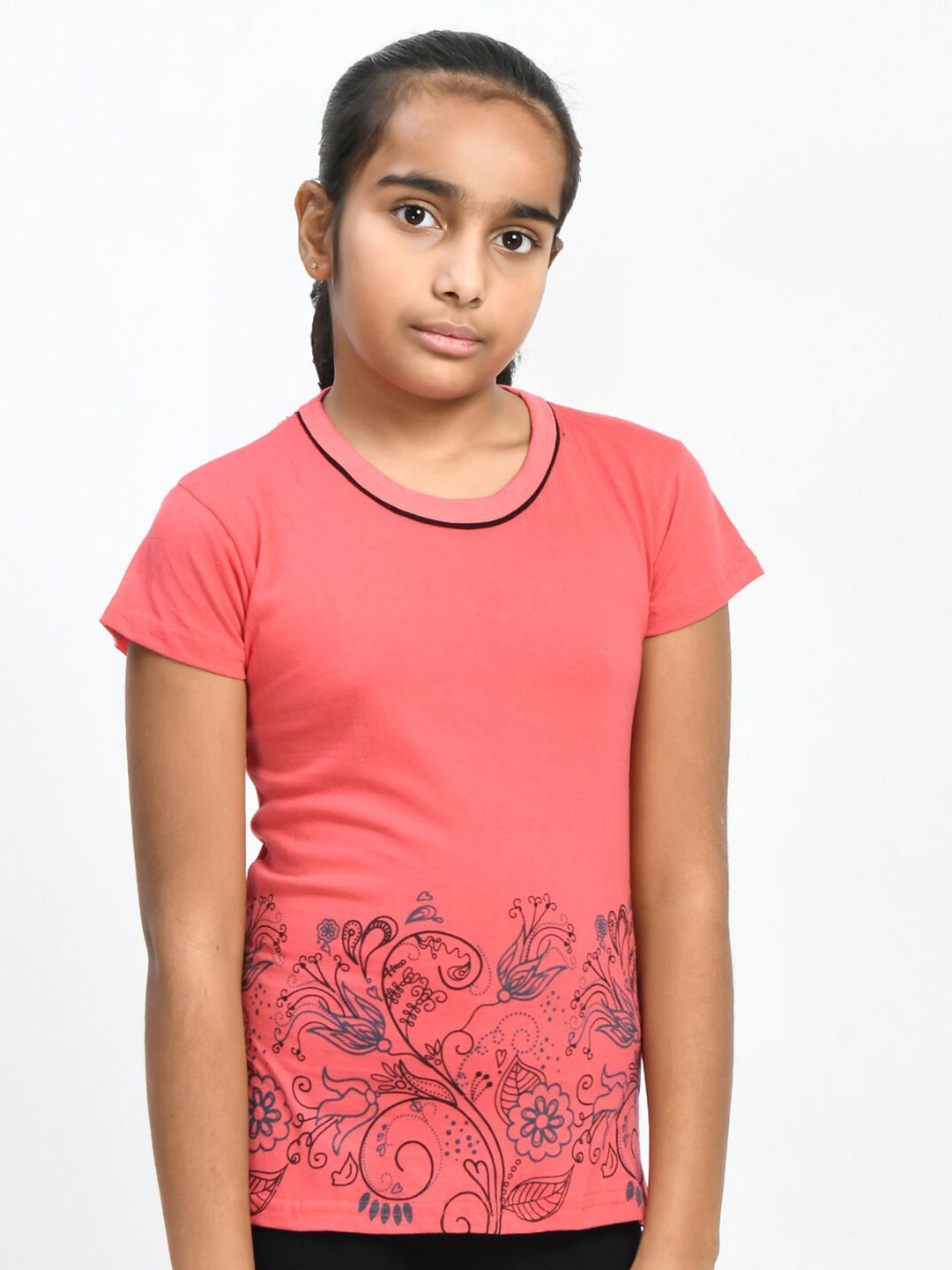 

IndiWeaves Girls Pack Of 4 Floral Printed Pure Cotton T-shirt, White