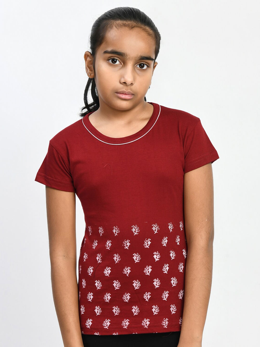

IndiWeaves Girls Pack Of 3 Floral Printed Pure Cotton T-shirt, Maroon