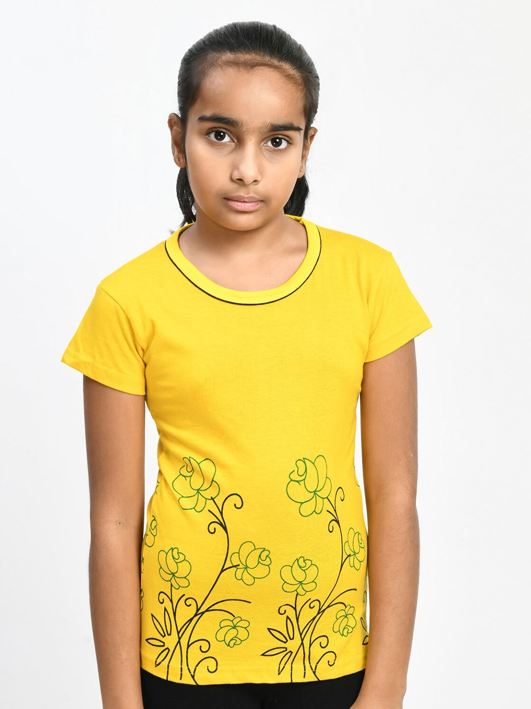 

IndiWeaves Girls Pack Of 4 Typography Printed Pure Cotton T-shirt, Yellow