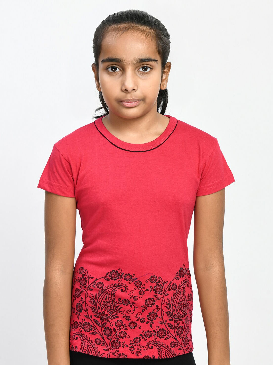 

IndiWeaves Girls Multicoloured 3 Pockets T-shirt, Multi