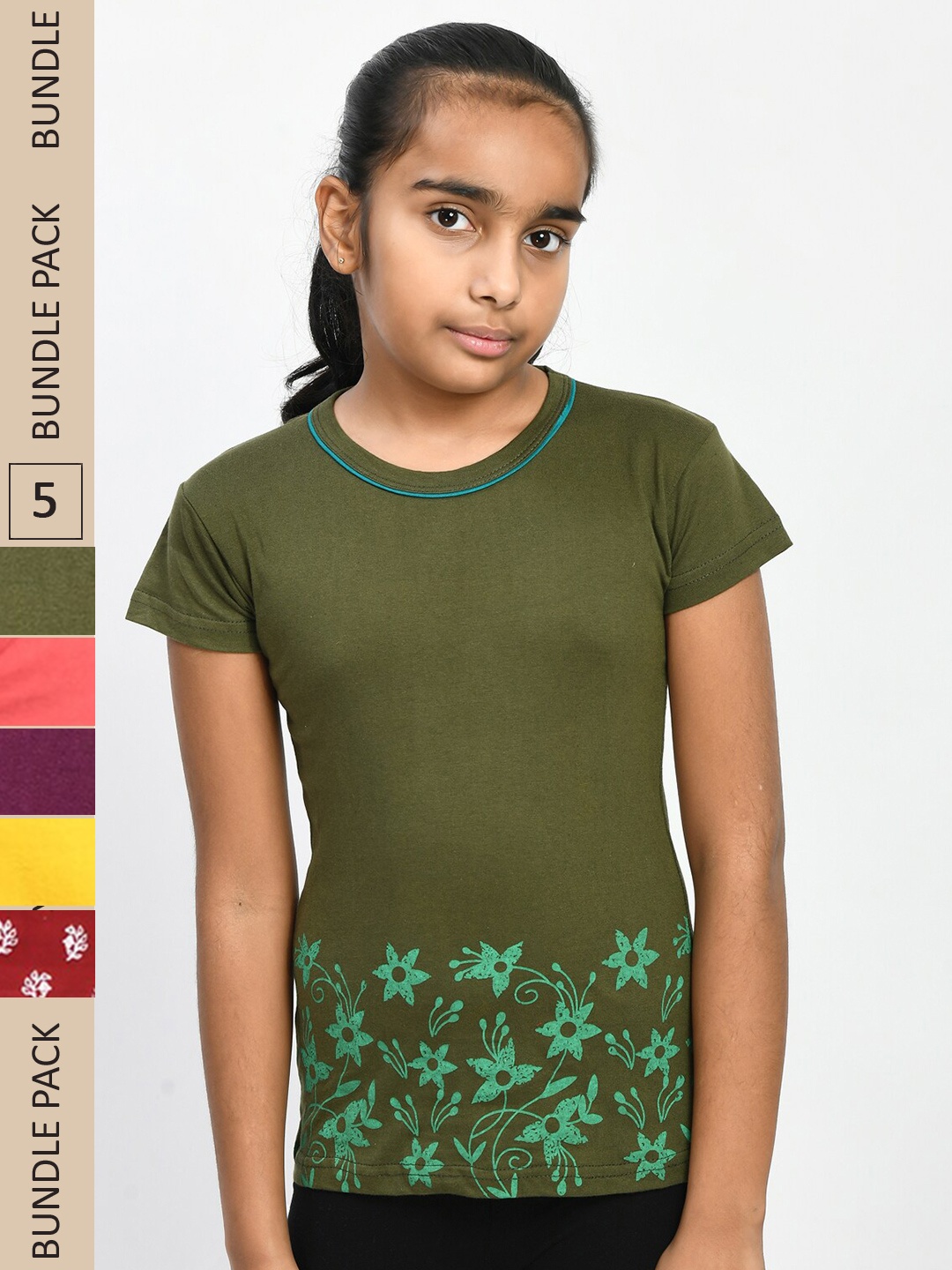 

IndiWeaves Girls Multicoloured 5 Printed Pockets T-shirt, Multi