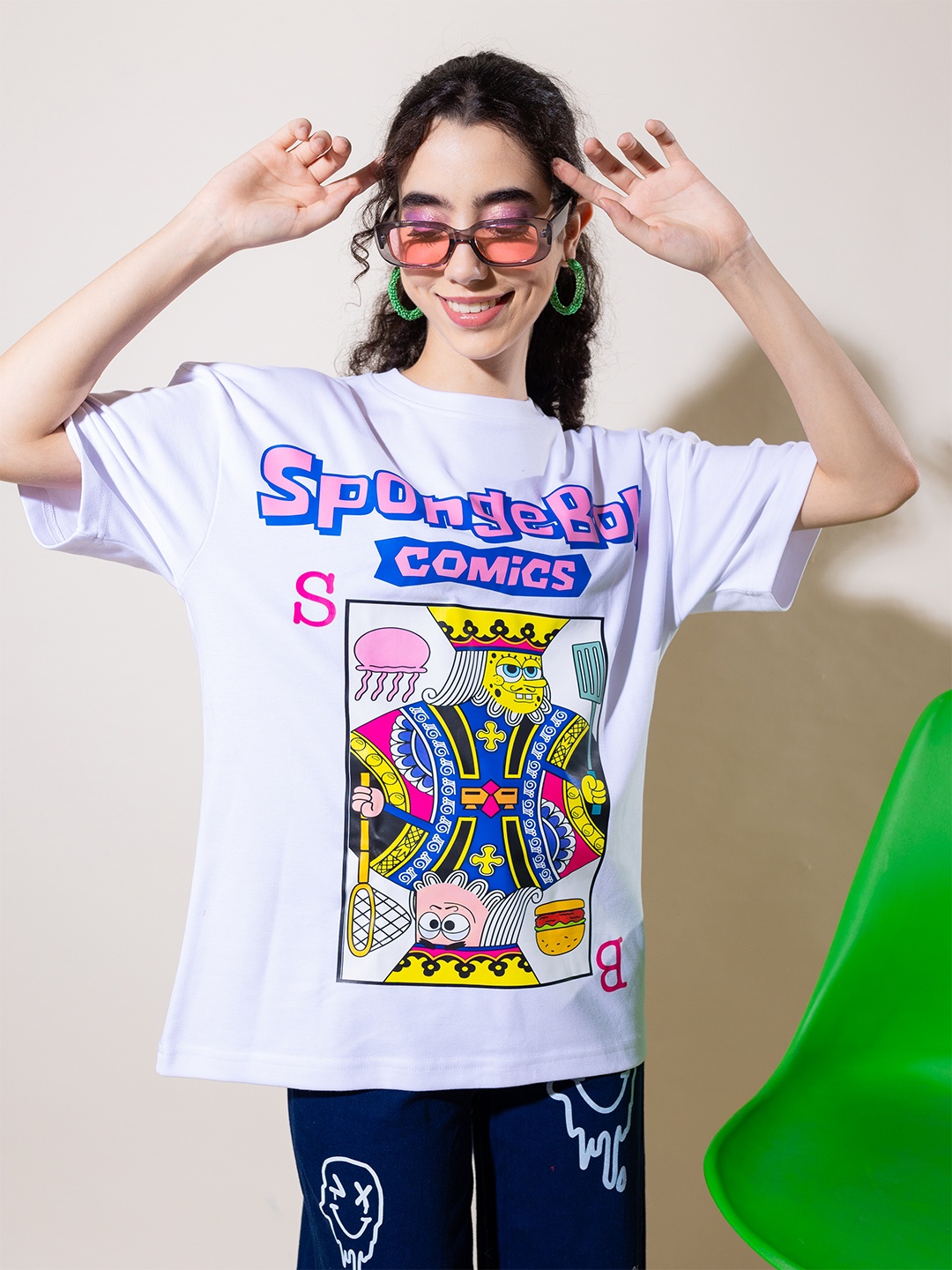 

Stylecast X Hersheinbox Sponge Bob Graphic Printed Drop-Shoulder Sleeves Cotton T-shirt, White