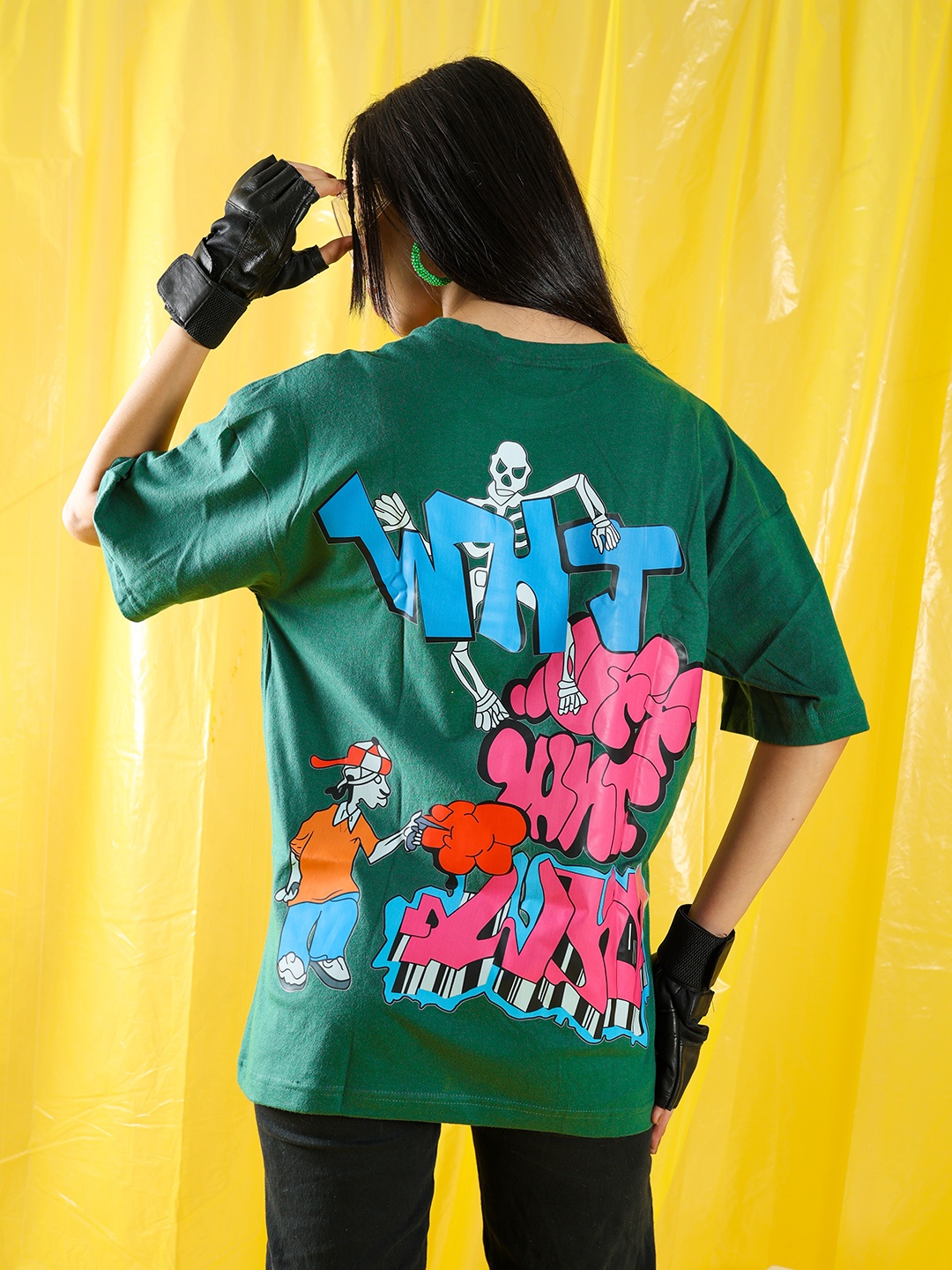 

Stylecast X Hersheinbox Graphic Printed Drop-Shoulder Sleeves Pure Cotton T-shirt, Green