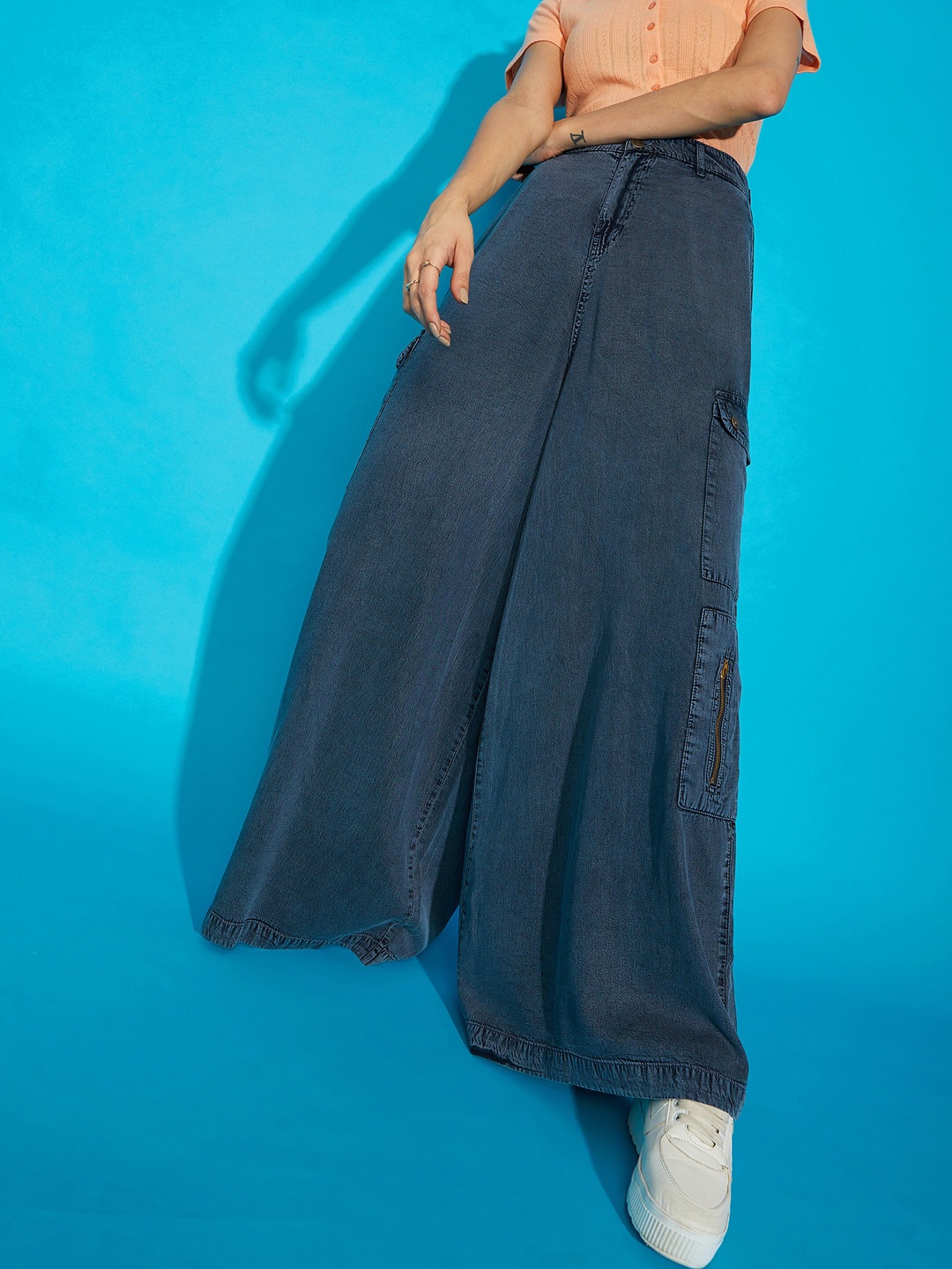 

SASSAFRAS Women Comfort High-Rise Medium Shade Wide Leg Jeans, Blue