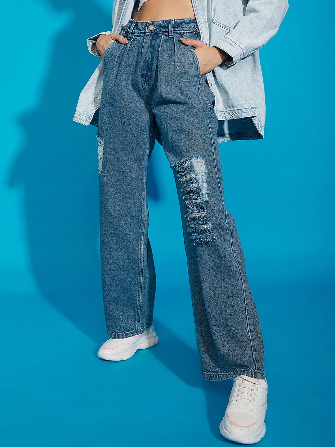 

SASSAFRAS Women Blue Relaxed Fit High-Rise Highly Distressed Pure Cotton Jeans