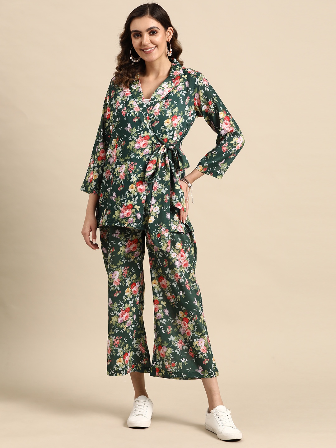 

Sangria Women Floral Printed Co-Ords, Green