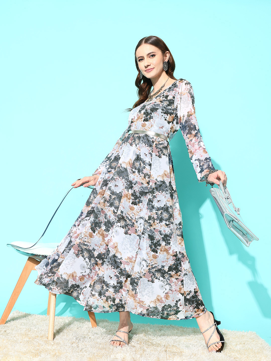

Varanga Floral Printed Floral Georgette Anarkali Kurta, Grey