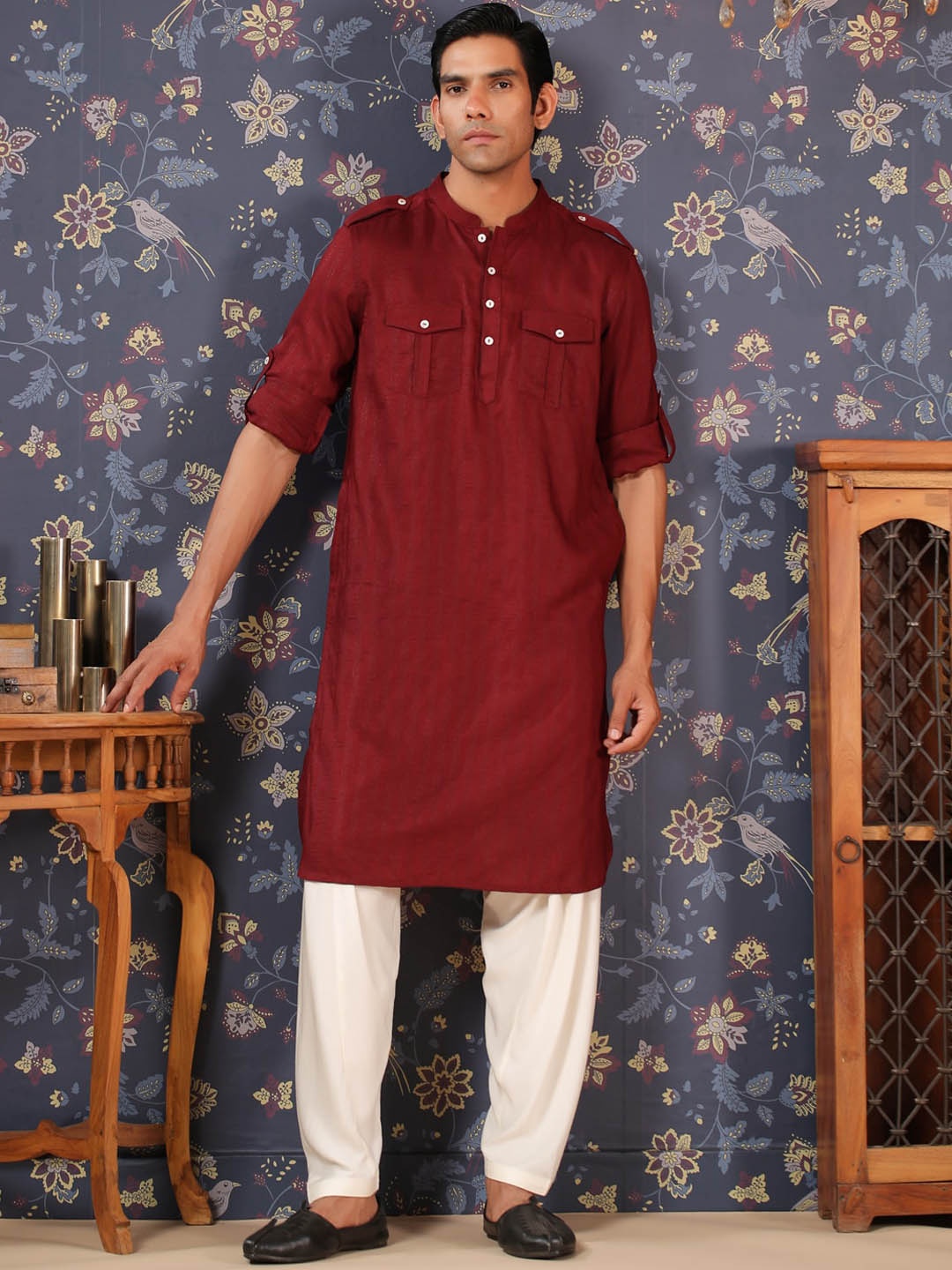 

House of Pataudi Ethnic Motifs Woven Design Pathani Kurta With Pyjama, Maroon