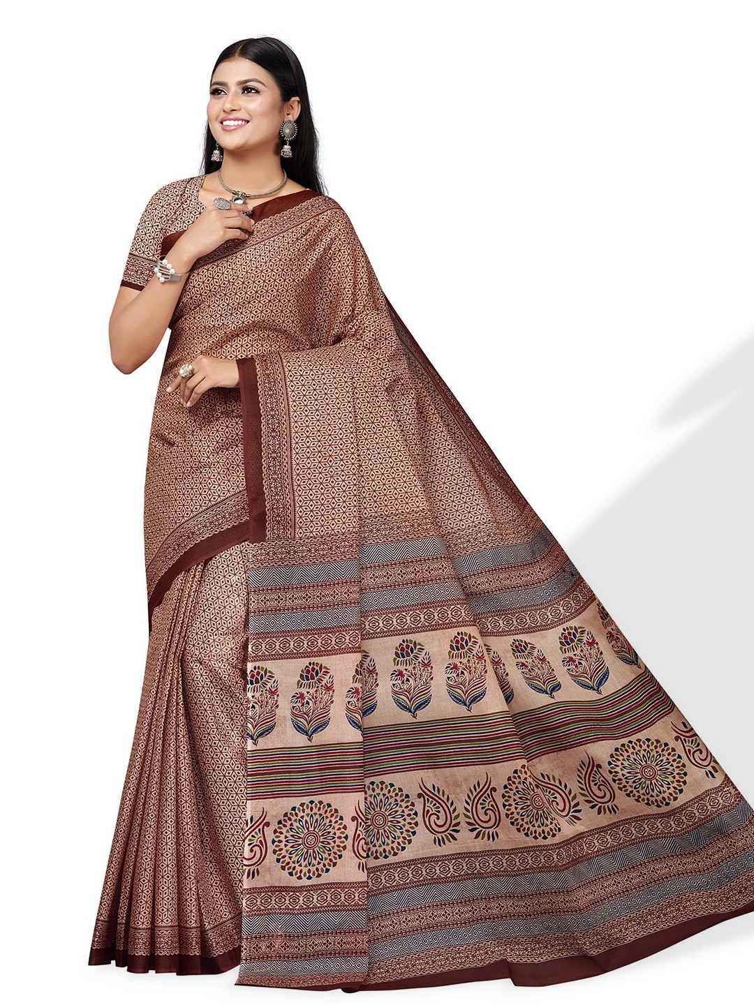 

SALWAR STUDIO Geometric Printed Pure Cotton Saree, Brown
