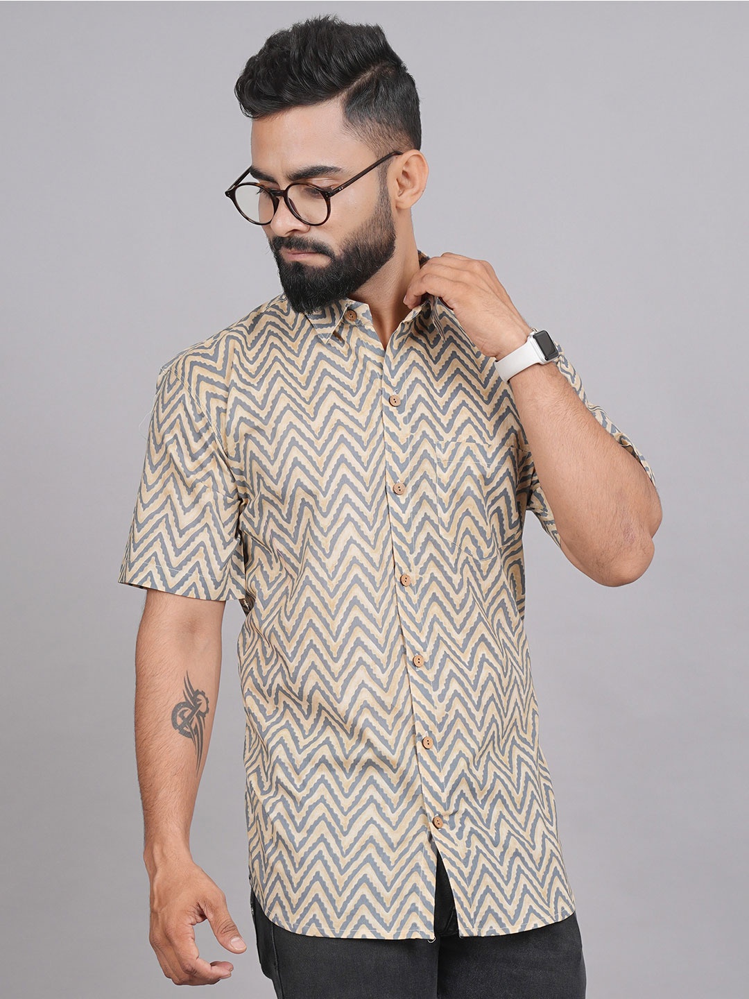 

LIVING ROOTS Comfort Chevron Printed Casual Pure Cotton Shirt, Grey