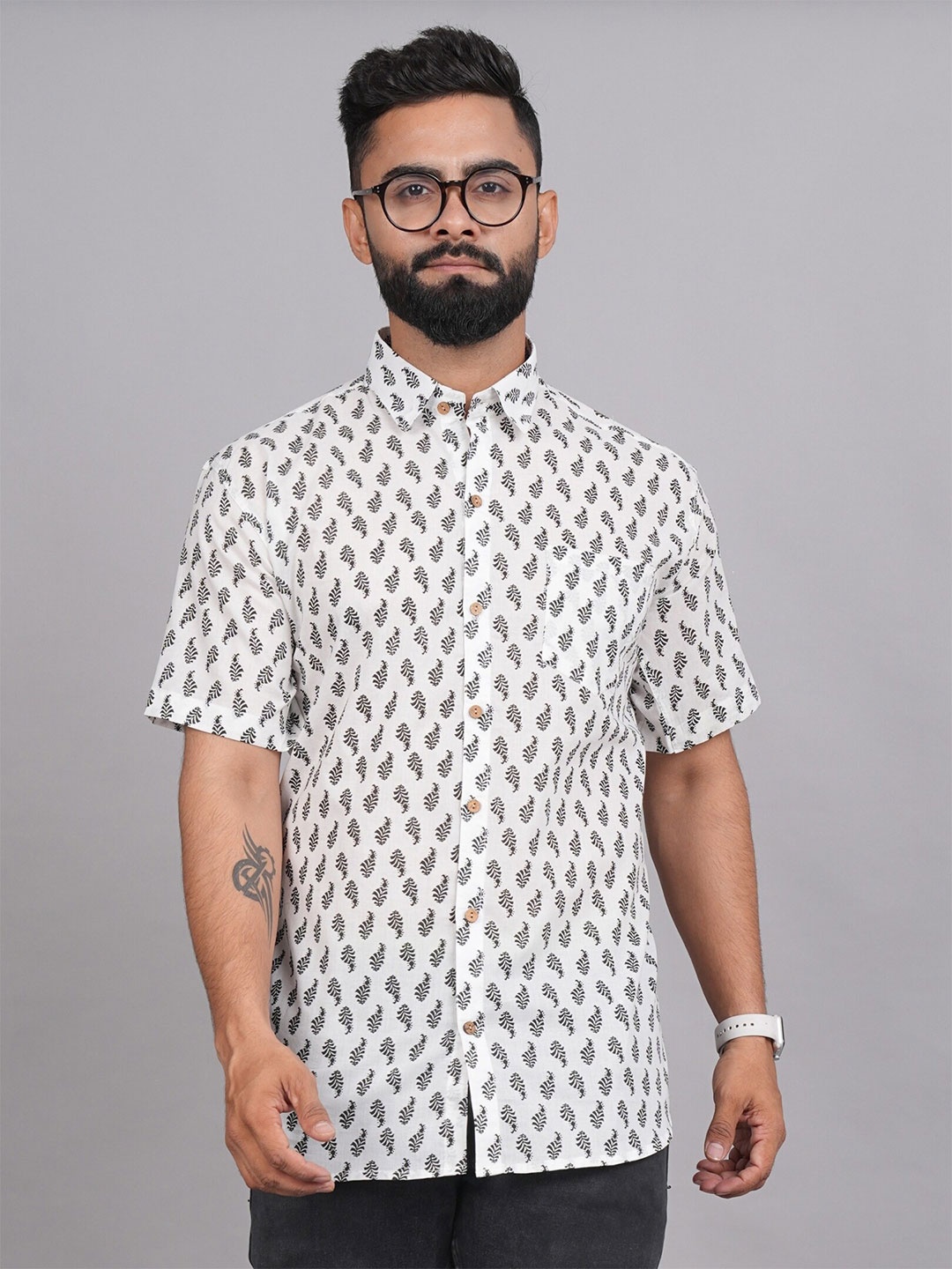 

LIVING ROOTS Comfort Ethnic Motifs Printed Casual Pure Cotton Shirt, White