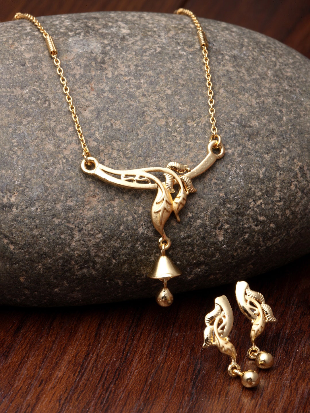 

Kennice Gold-Plated Artificial Stones Studded Necklace with Earrings
