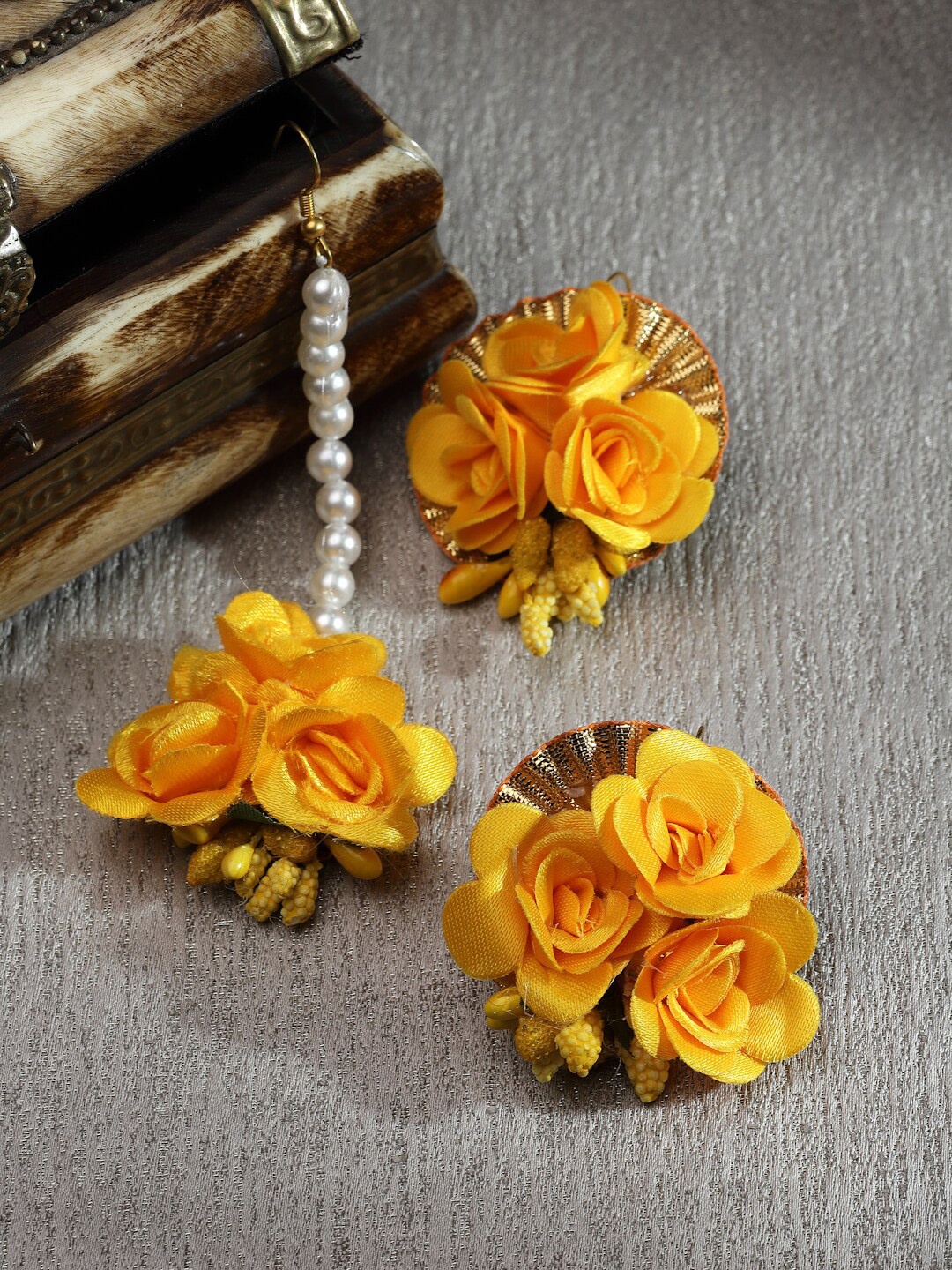 

Kennice Gold-Plated Gota Patti Flower Haldi Mehandi Maang Tikka with Earrings, Yellow