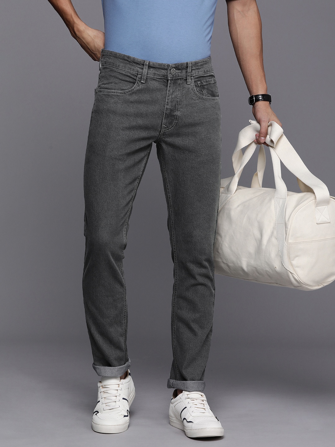 

WROGN Men Slim Fit Mid-Rise Stretchable Jeans, Grey