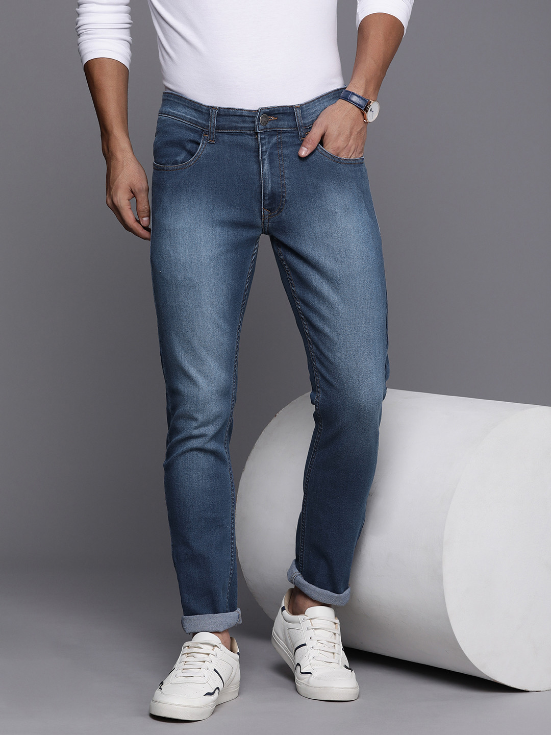 

WROGN Men Slim Fit Heavy Fade Stretchable Jeans, Blue