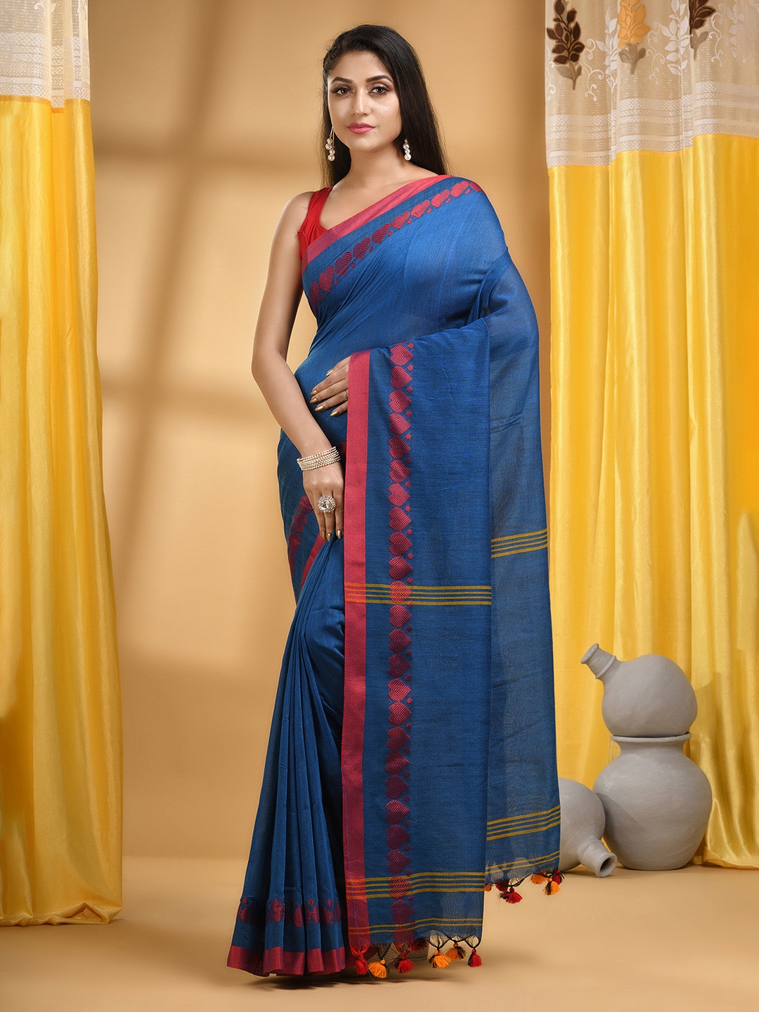 

DESH BIDESH Cotton Woven Heart Design Taant Saree, Blue
