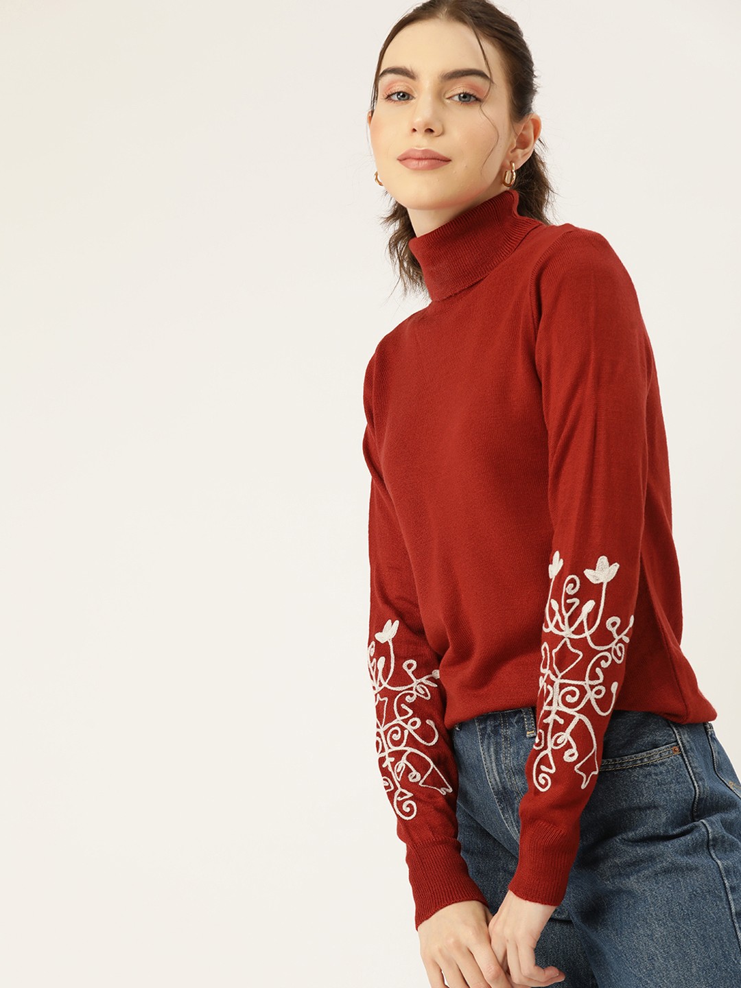 

DressBerry Women Acrylic Embroidered Pullover, Maroon