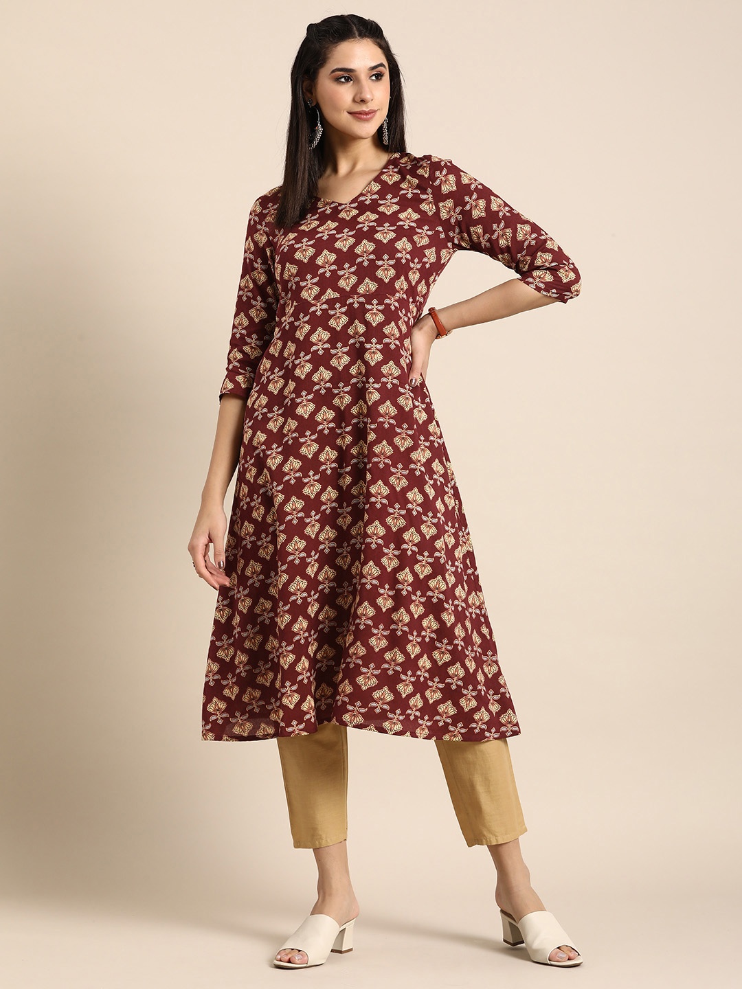 

Anouk Women Floral Printed Kurta, Brown