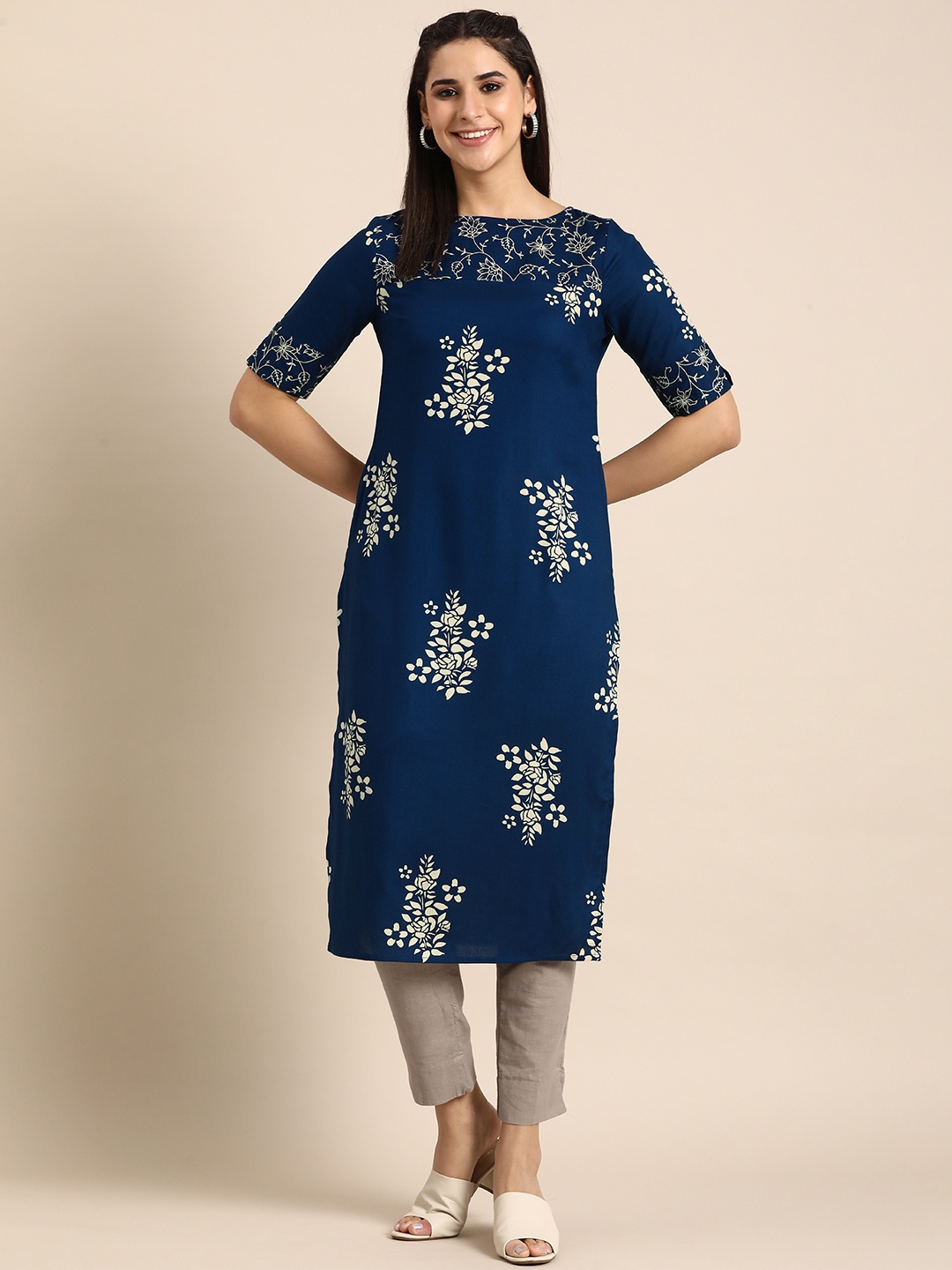 

Anouk Floral Print Round Neck Straight Kurta, Navy blue