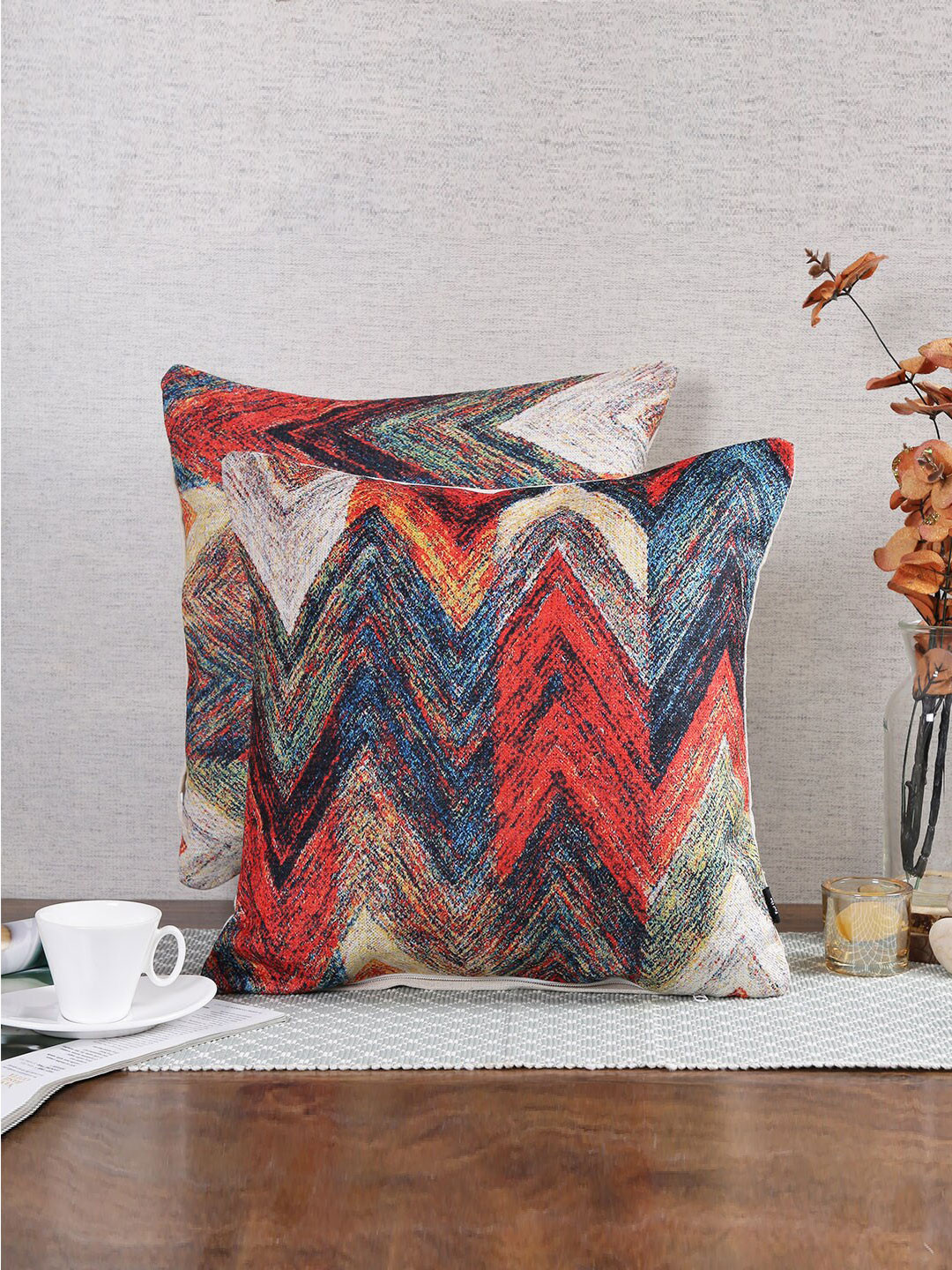 

Soumya Blue & Red 2-Pieces Geometric Square Cushion Covers