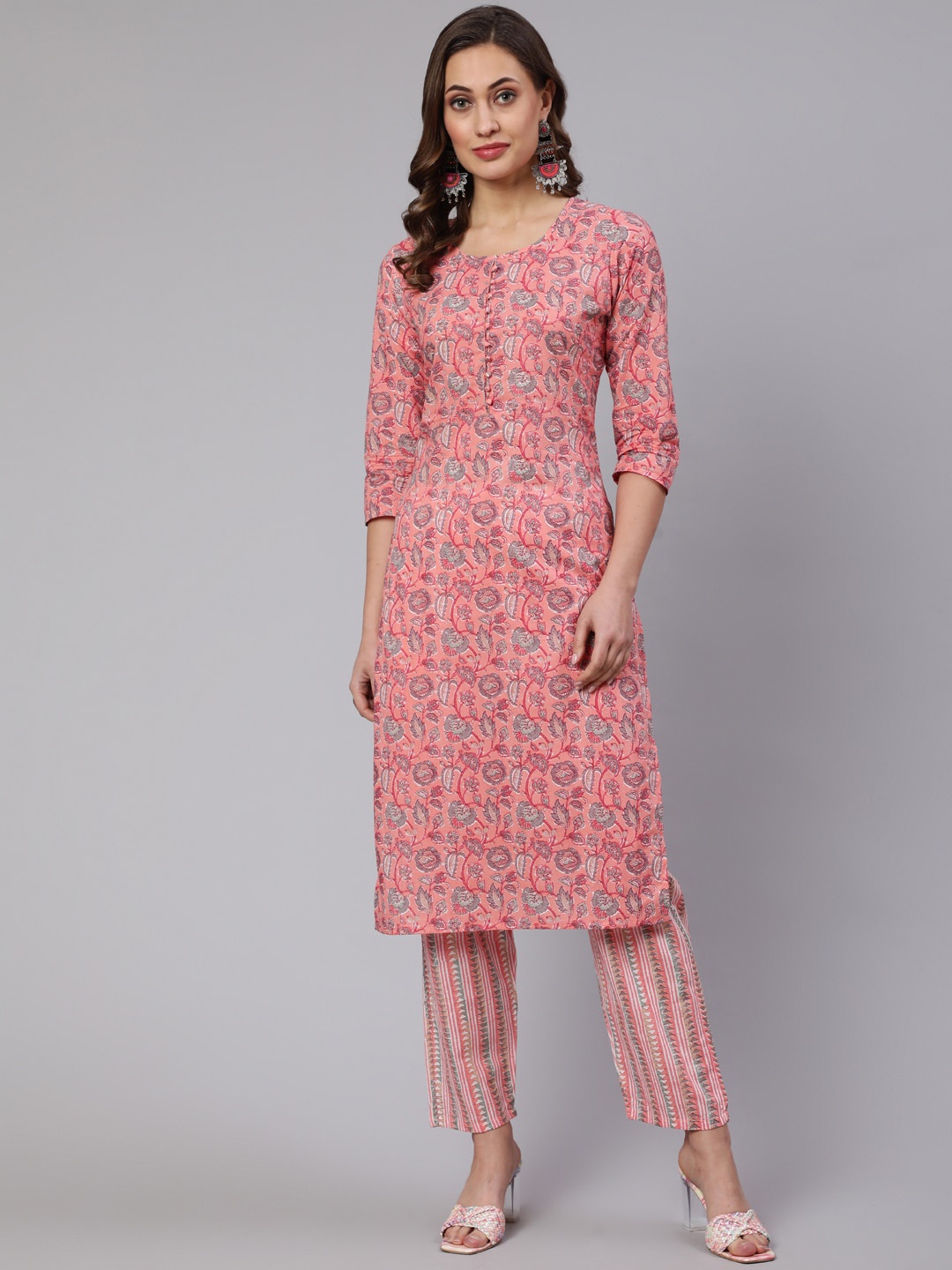 

THE NKS PLUS Floral Printed Regular Pure Cotton Kurta with Trousers, Pink