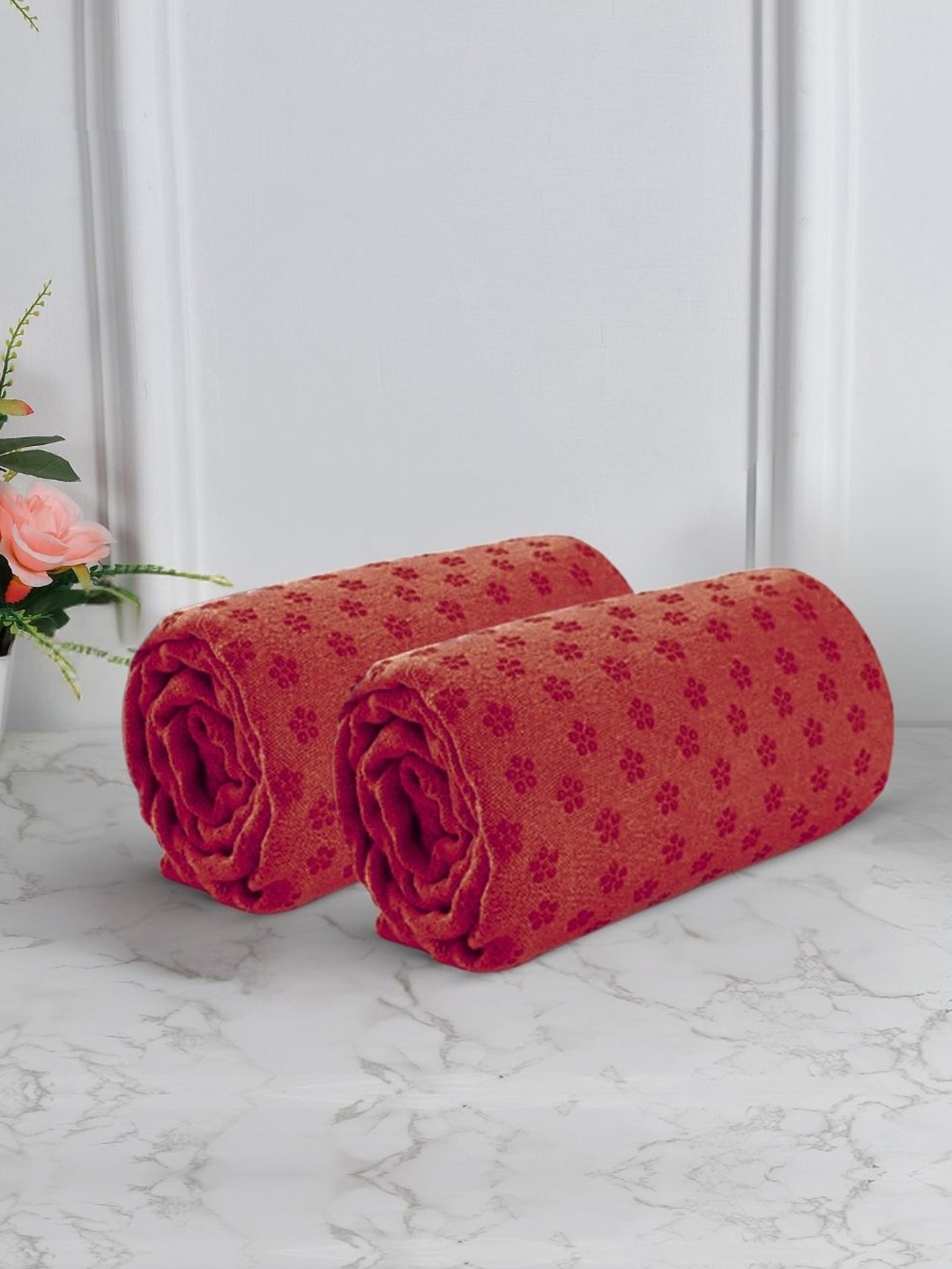 

Black gold 2 PC Red Self Design Premium Microfiber Yoga Mat Towels