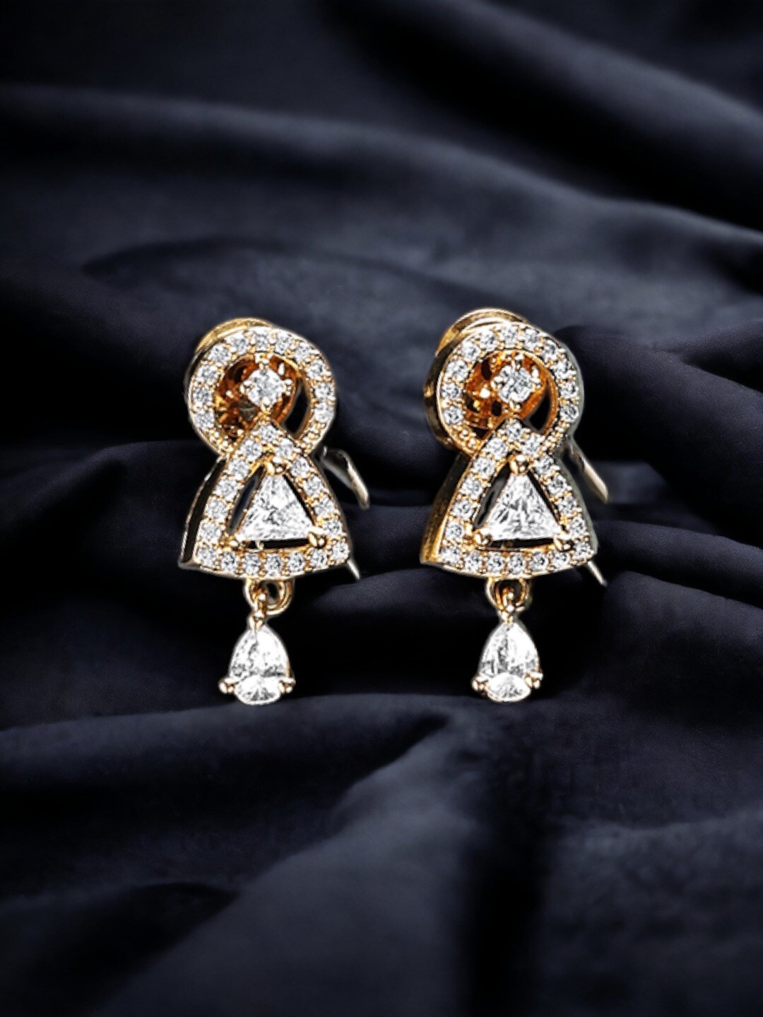 

DressBerry Gold-Plated Zircon Stoned Drop Earrings