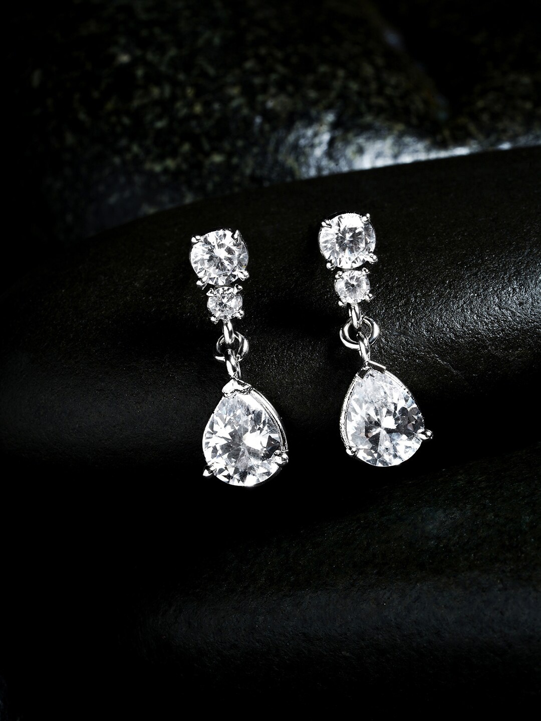 

DressBerry Silver-Plated Zircon Stoned Teardrop Drop Earrings