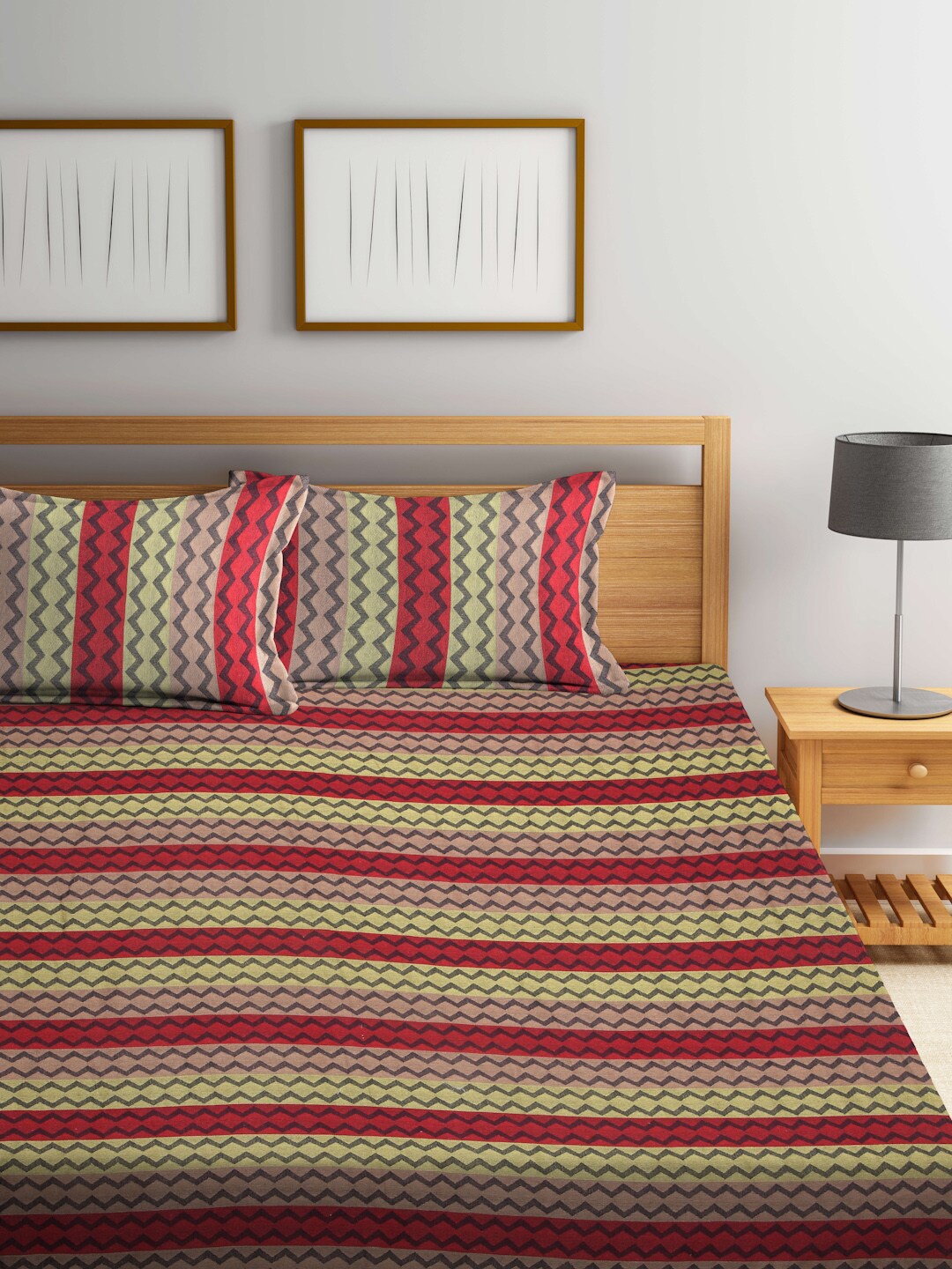 

FABINALIV Red & Yellow Chevron Striped Cotton Double King Bed Cover With 2 Pillow Covers
