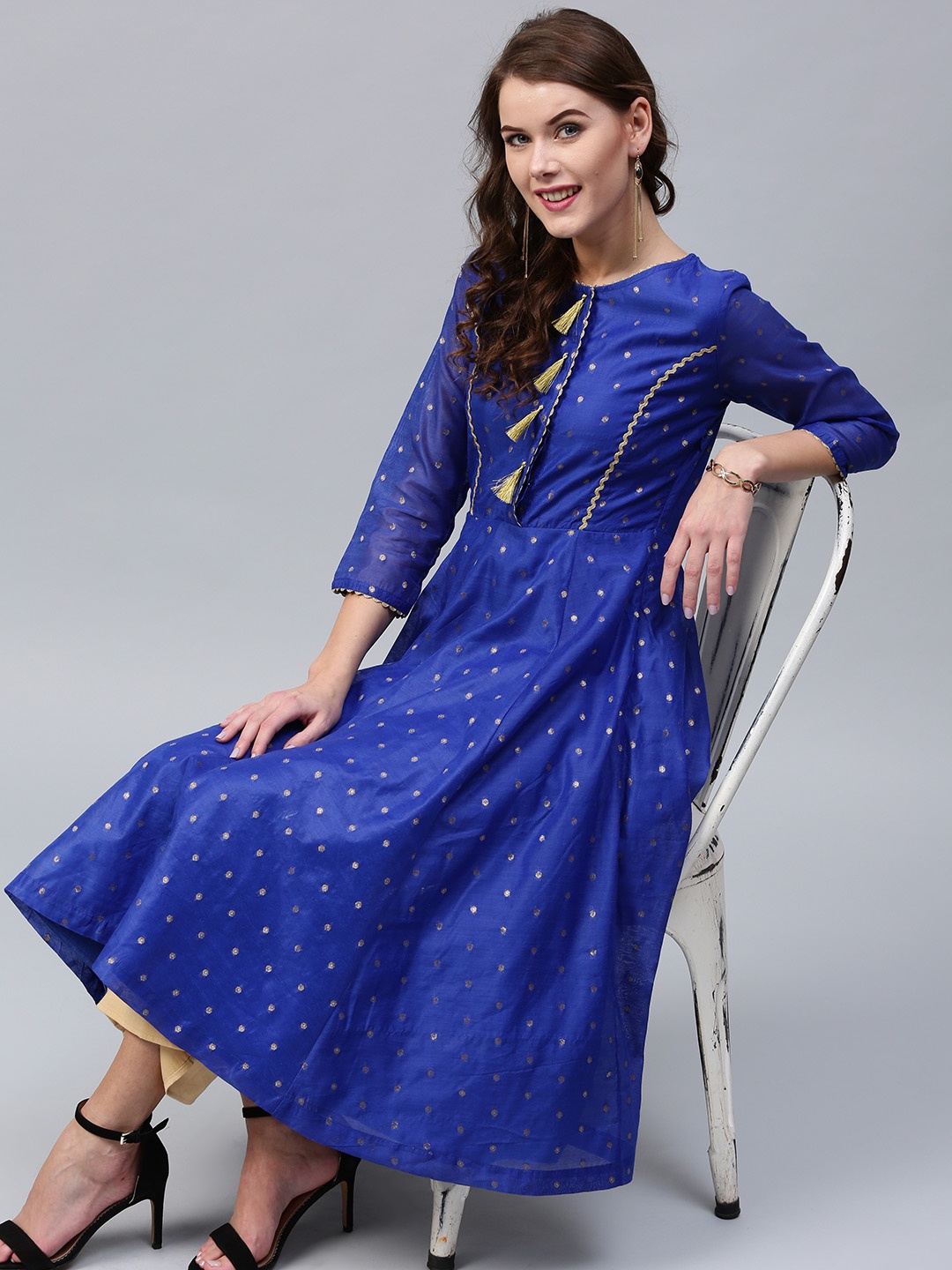 

SASSAFRAS Women Blue Woven Design Anarkali Kurta