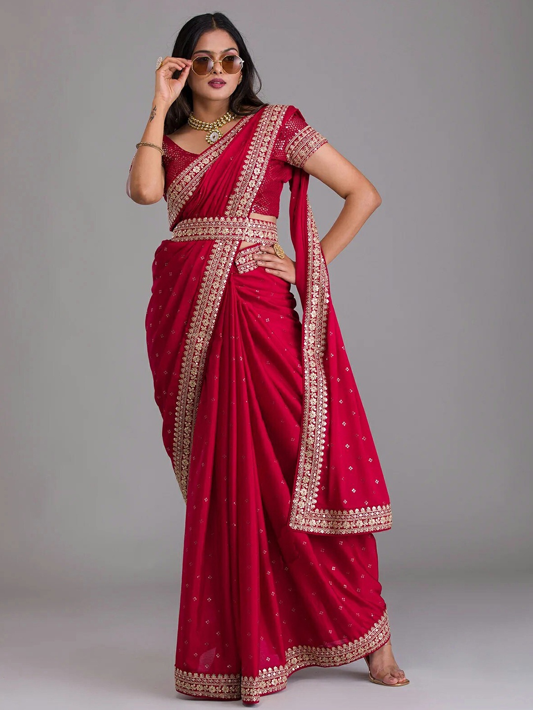 

VILLAGIUS Ethnic Motifs Embroidered Sequinned Pure Silk Mysore Silk Saree, Pink