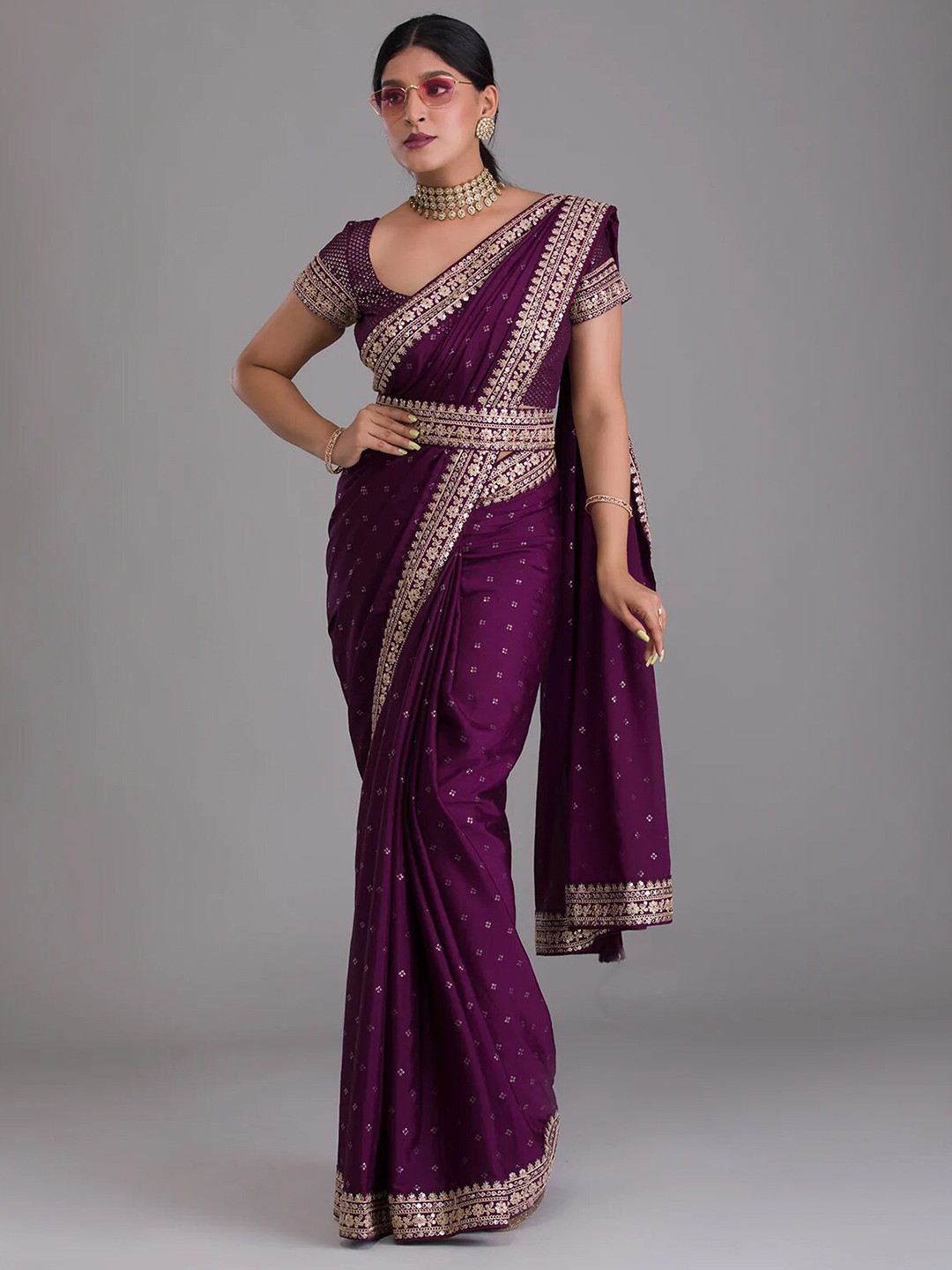 

VILLAGIUS Ethnic Motifs Embroidered Sequinned Pure Silk Mysore Silk Saree, Magenta