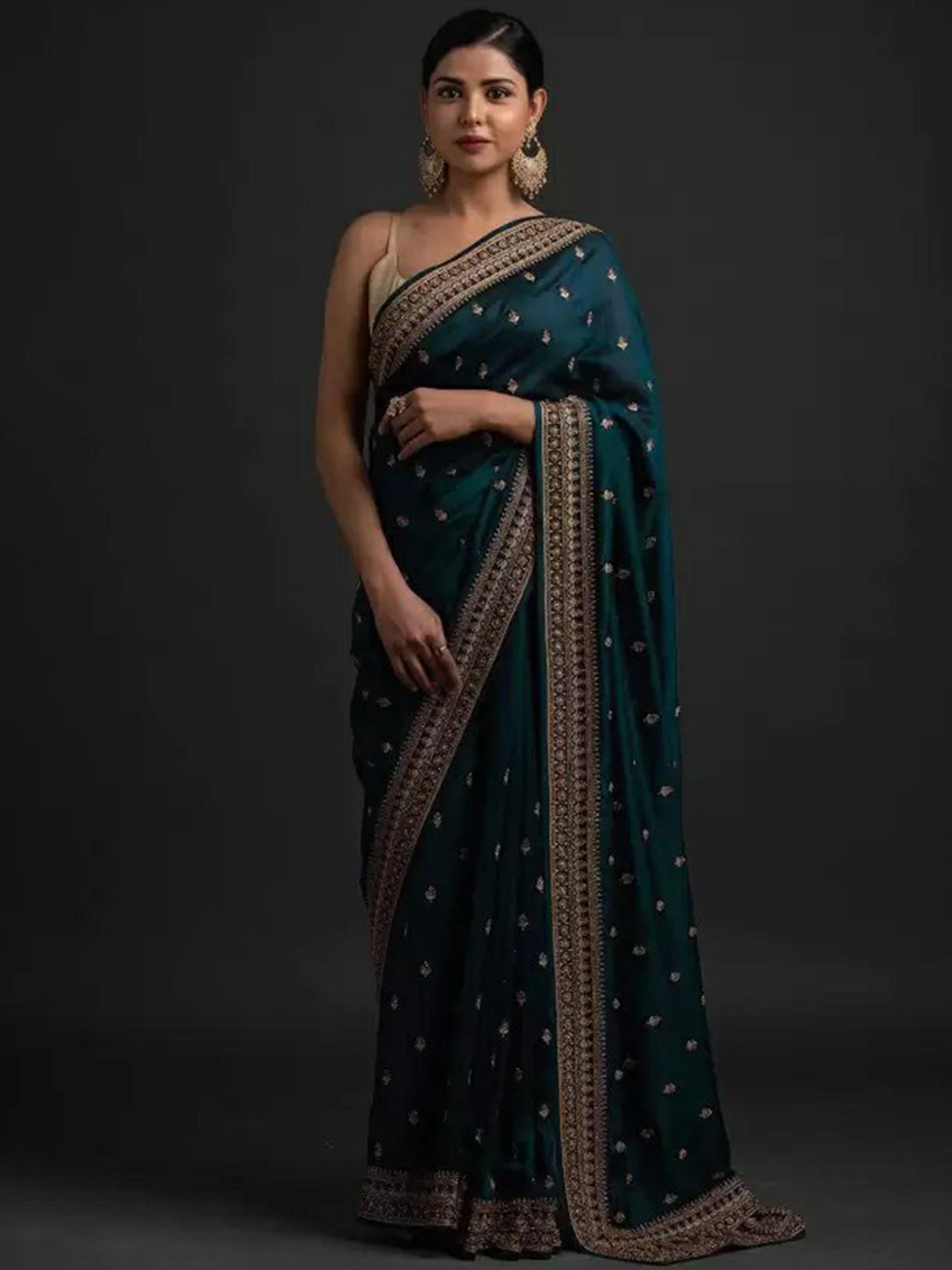 

VILLAGIUS Ethnic Motifs Embroidered Pure Silk Mysore Silk Saree, Turquoise blue