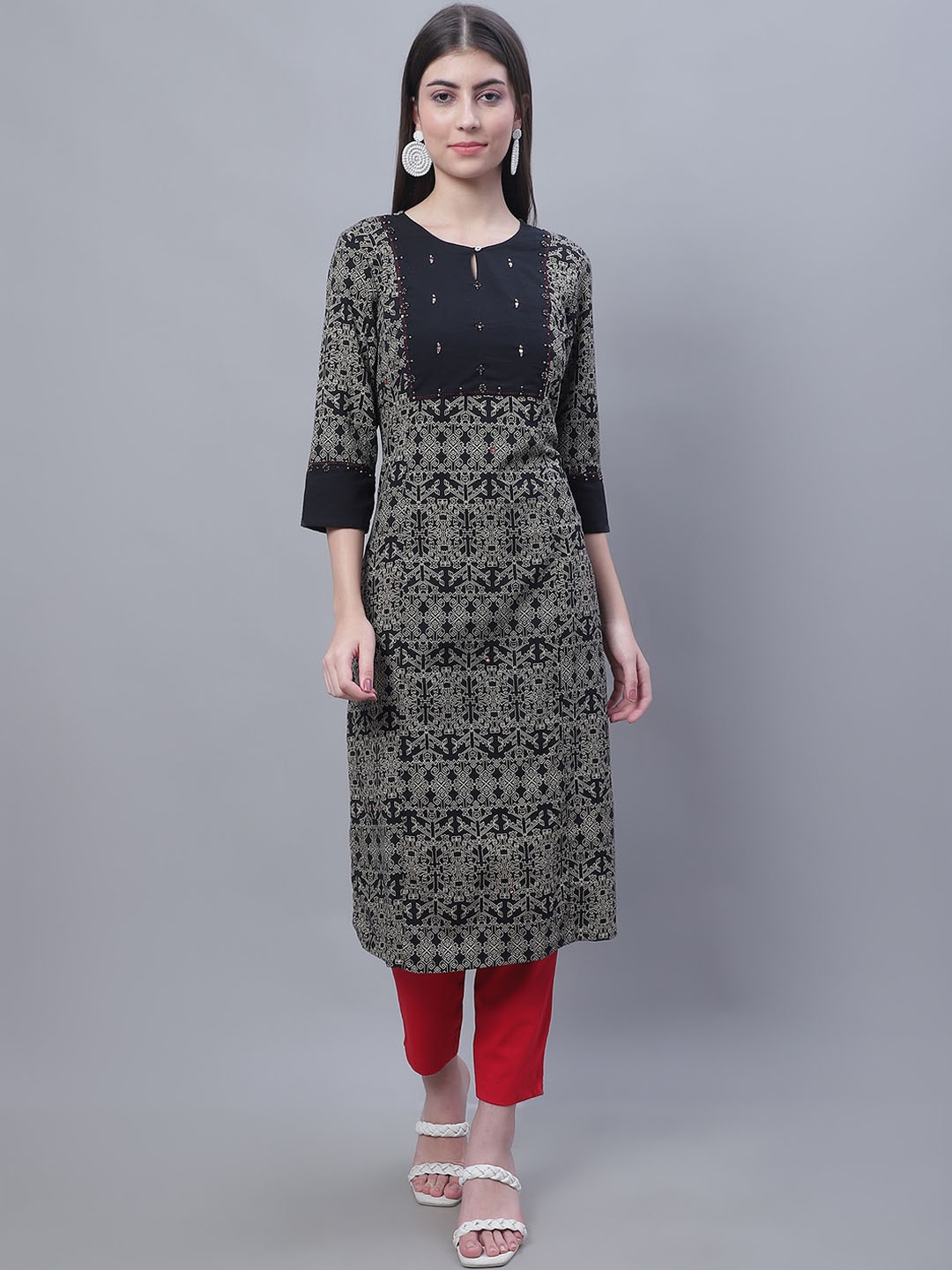 

Cantabil Black Ethnic Motifs Printed Thread Work Sequined Kurta