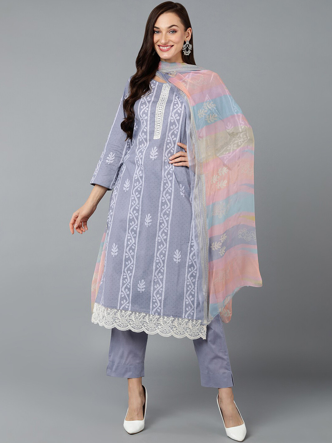

AHIKA Lavender & White Ethnic Motifs Printed Kurta With Trousers & Dupatta