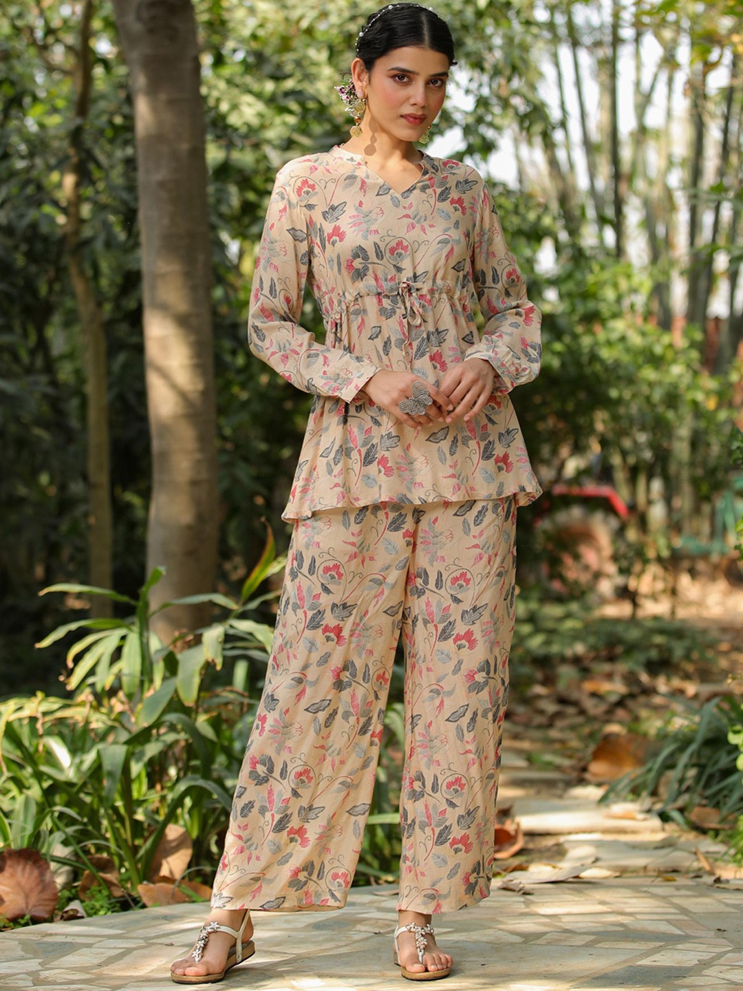 

SCAKHI Floral Printed Tunic With Palazzos, Beige