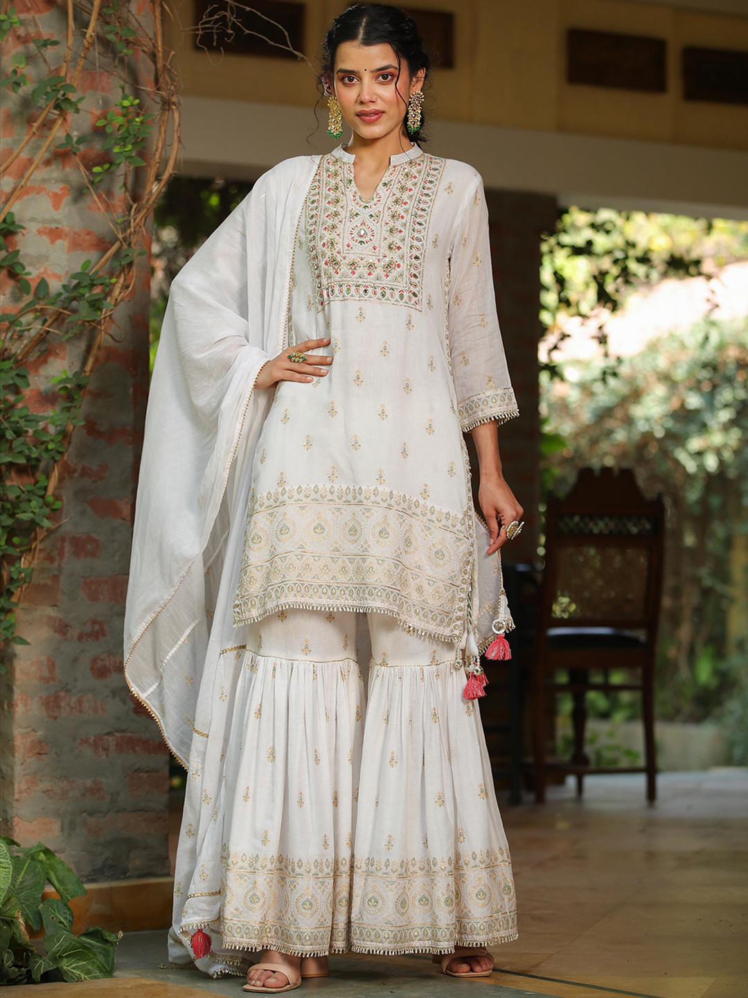 

SCAKHI Printed Notched Neck Thread Work Pure Cotton Kurta With Sharara & Dupatta, White