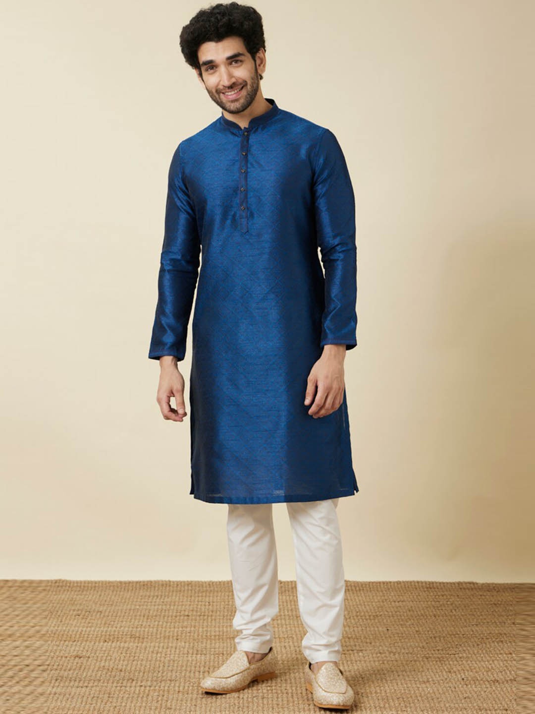 

Manyavar Ethnic Motifs Woven Design Kurta With Pyjamas, Blue