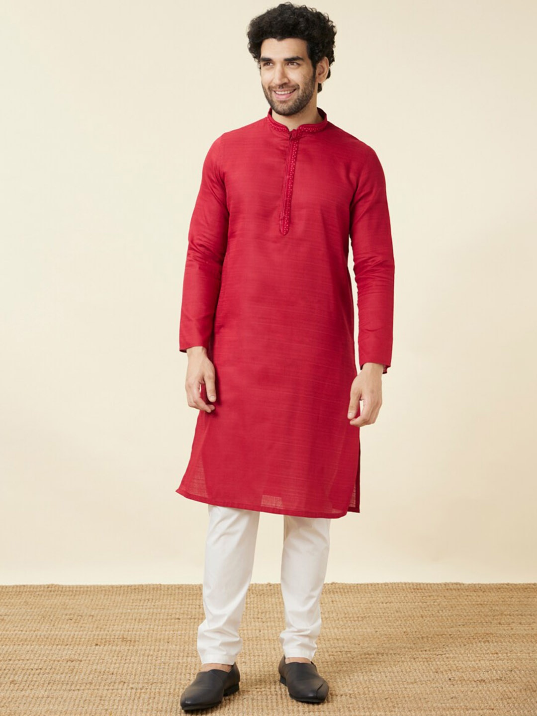 

Manyavar Mandarin Collar Pure Cotton Kurta With Pyjamas, Red