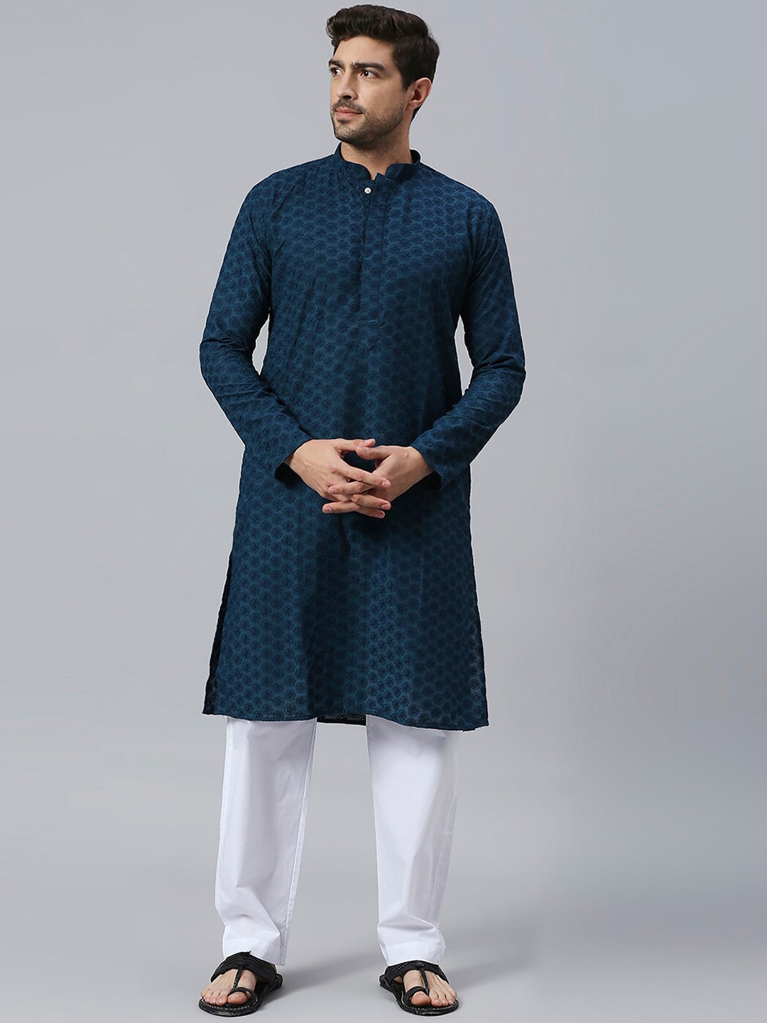 

RAJUBHAI HARGOVINDAS Floral Embroidered Chikankari Pure Cotton Kurta, Teal