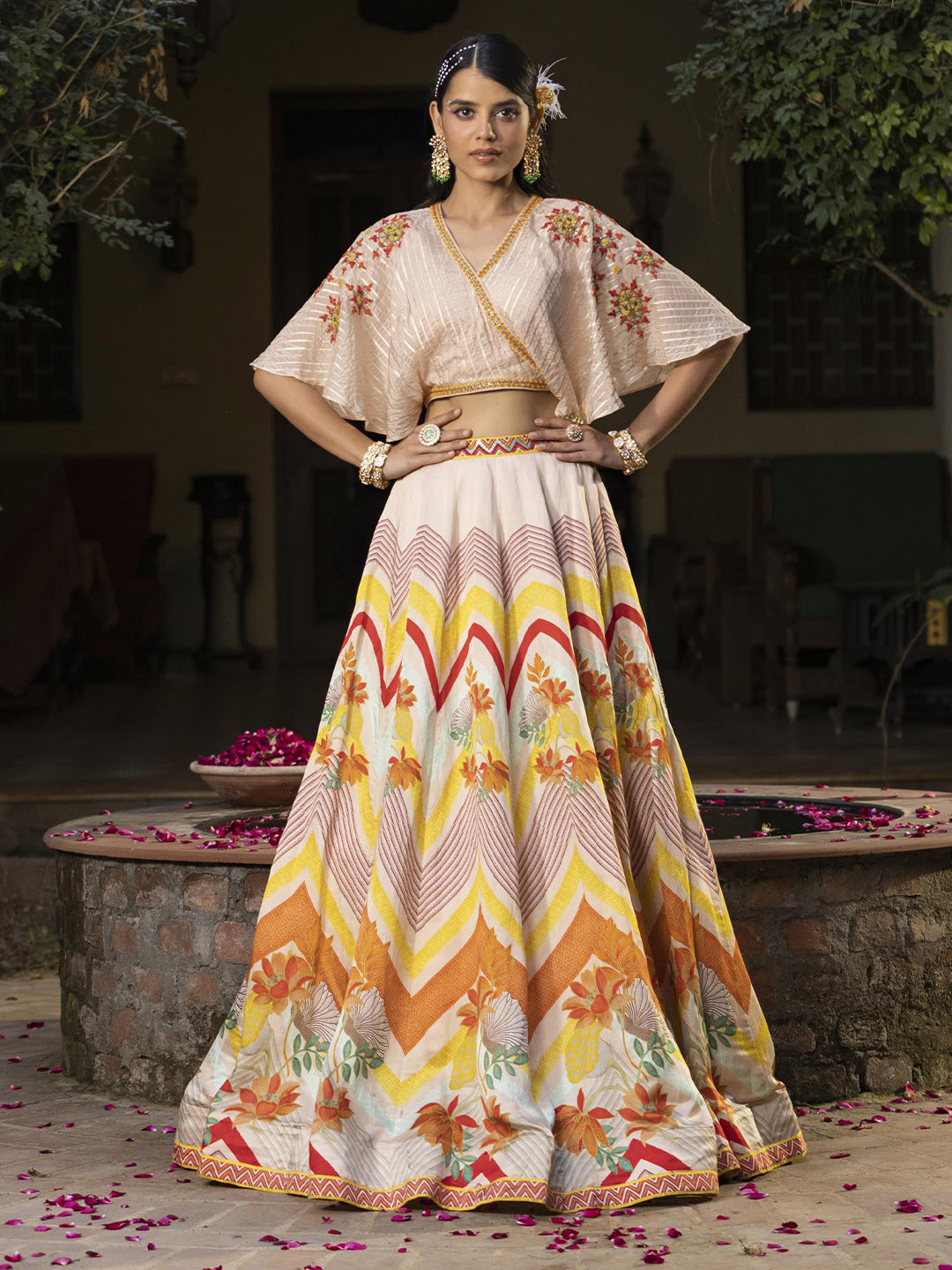 

SCAKHI Embroidered Thread Work Foil Print Ready to Wear Lehenga & Choli Set, Cream
